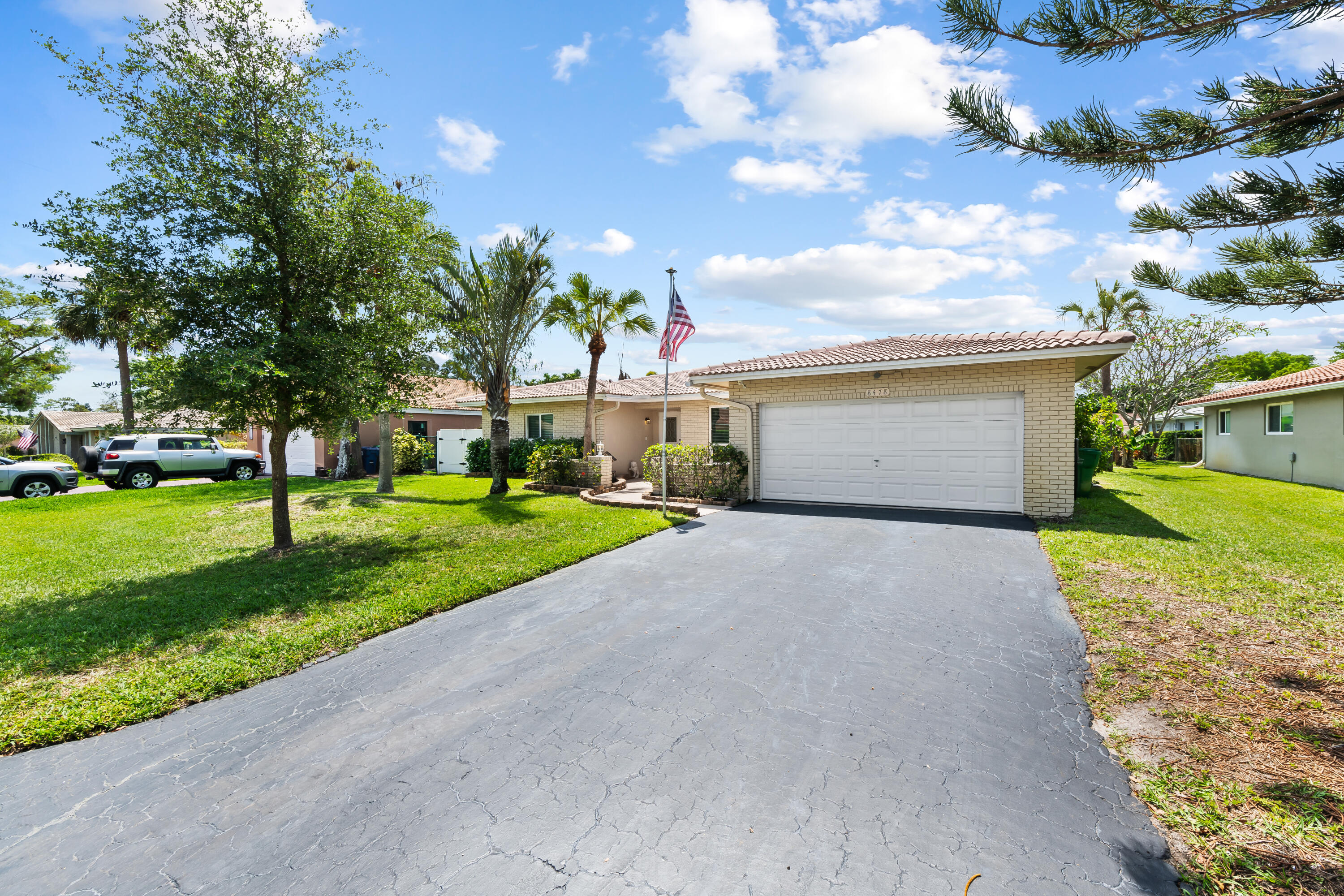 RAMBLEWOOD - Residential