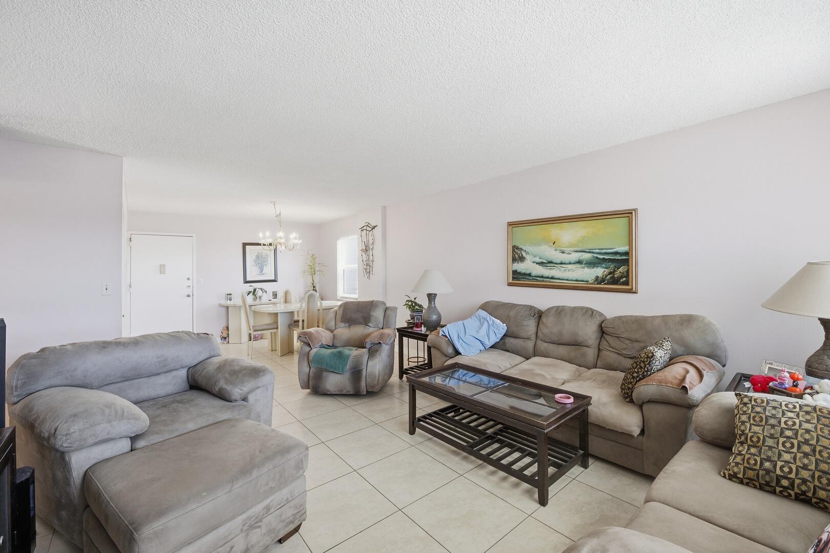 OCEAN VIEW TOWERS - Residential