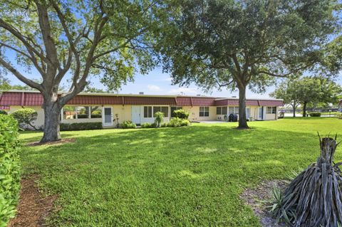 Tiny photo for 586 Laconia Circle, Lake Worth, FL 33467 (MLS # B26016109)