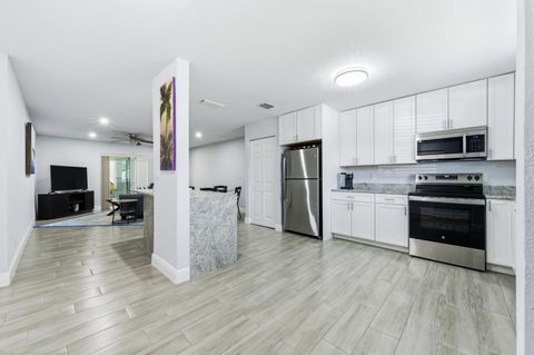Tiny photo for 586 Laconia Circle, Lake Worth, FL 33467 (MLS # B26016109)