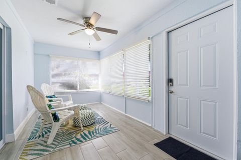 Tiny photo for 586 Laconia Circle, Lake Worth, FL 33467 (MLS # B26016109)
