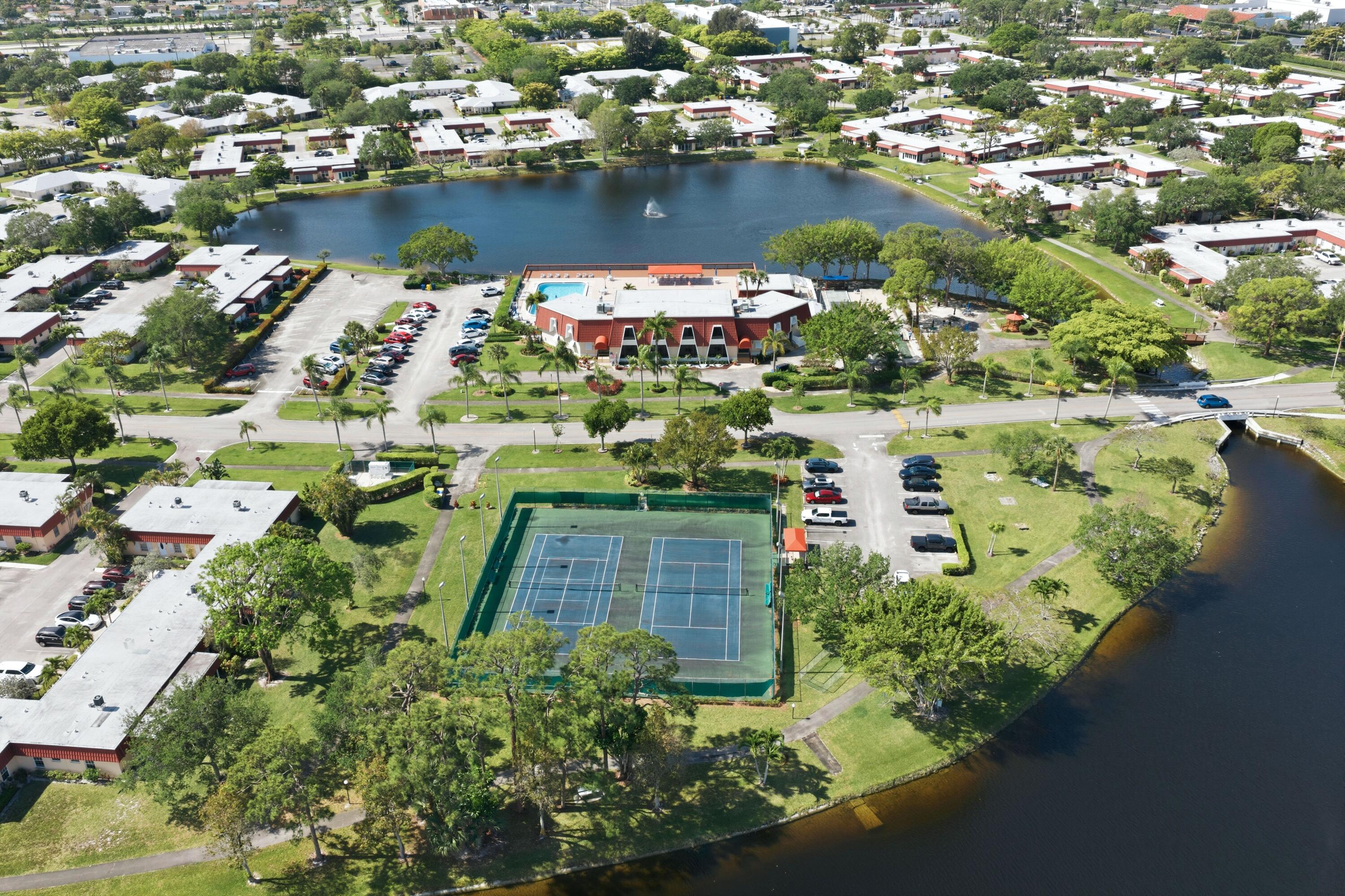 COVERED BRIDGE CONDO - Residential