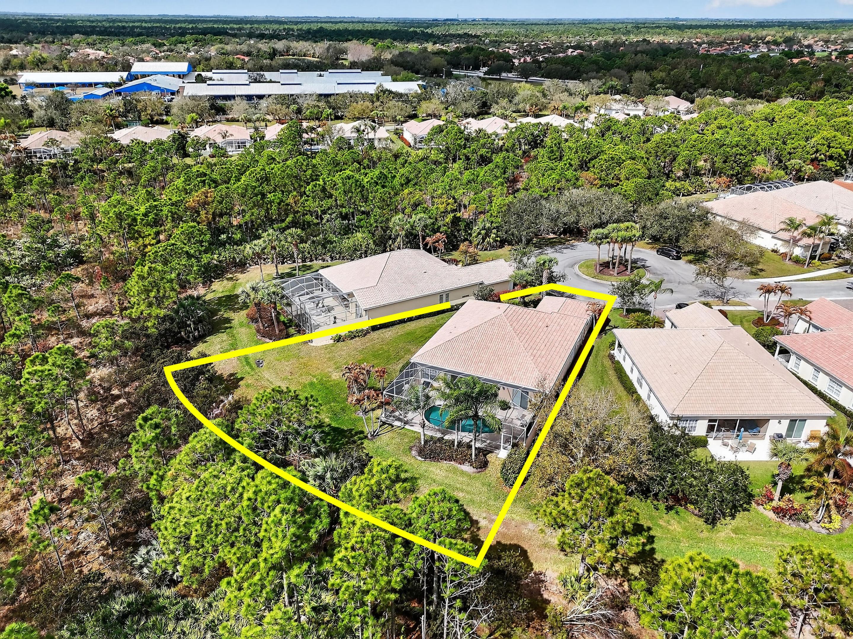 730070 Retreat Ph Single Family - Residential