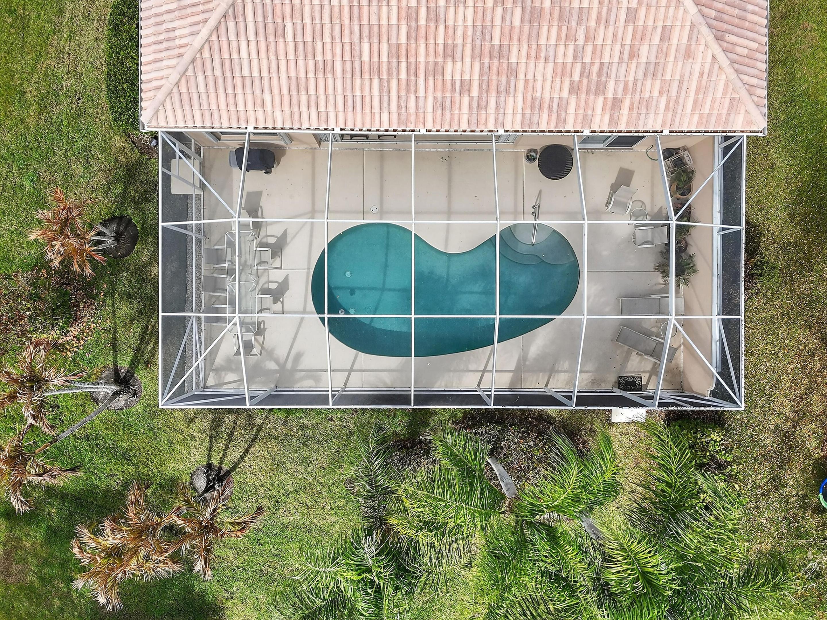 730070 Retreat Ph Single Family - Residential