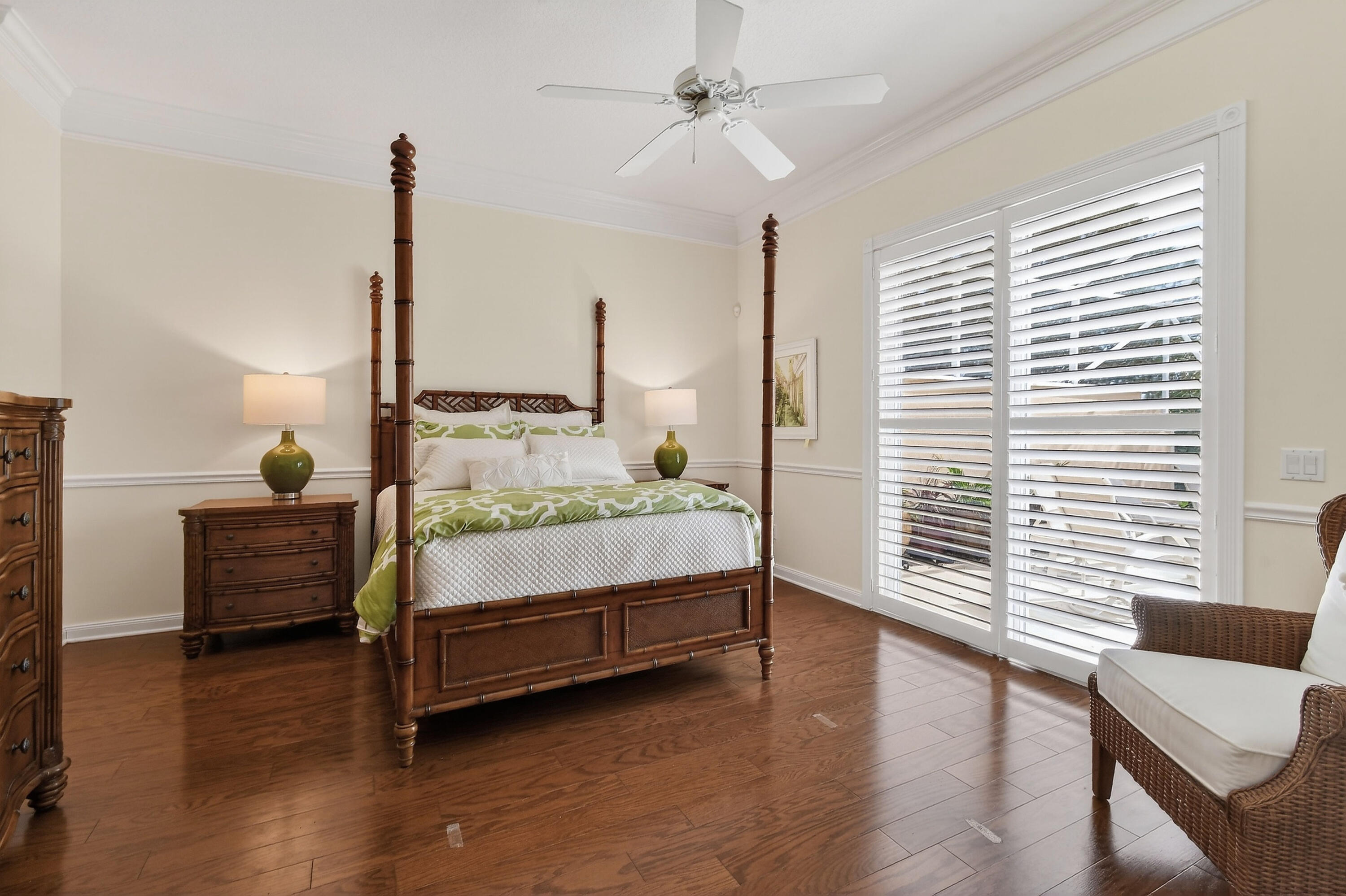 730070 Retreat Ph Single Family - Residential