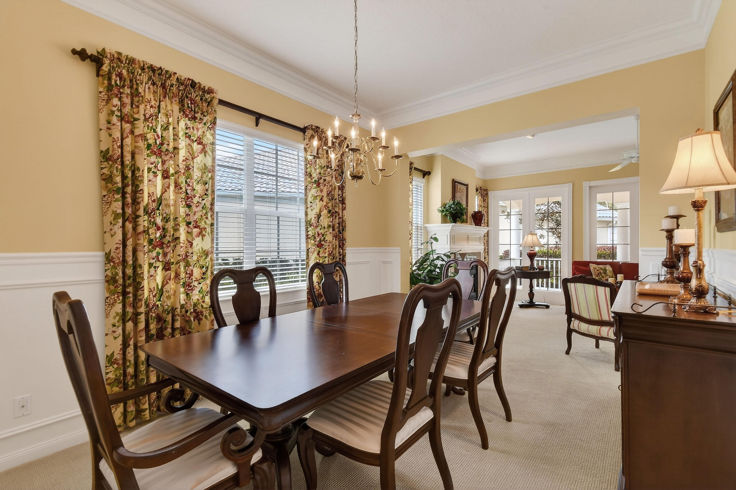 730070 Retreat Ph Single Family - Residential