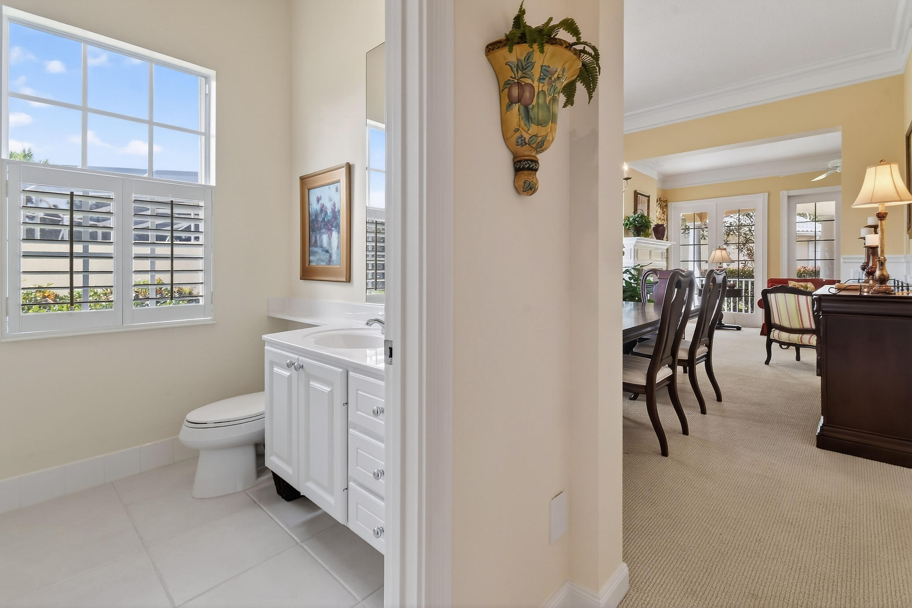 730070 Retreat Ph Single Family - Residential