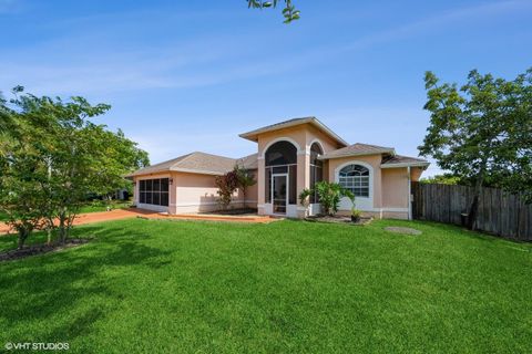 A home in Port St Lucie