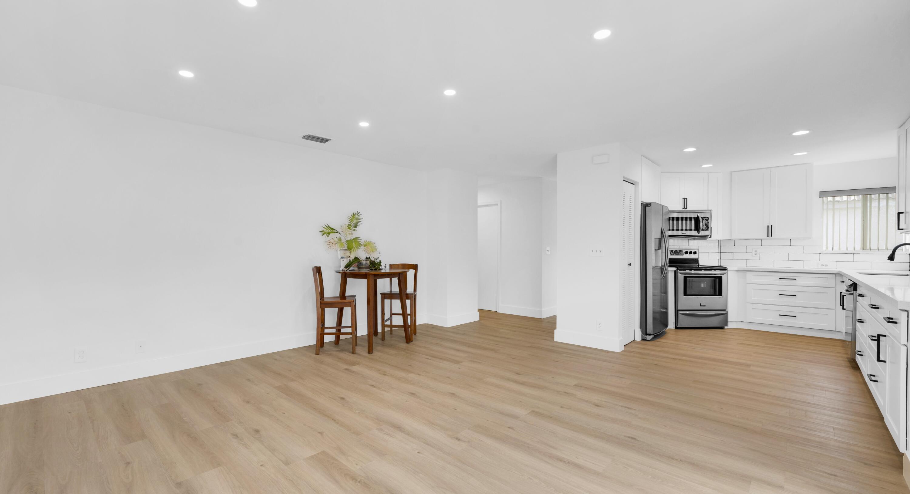 LANDINGS - Residential