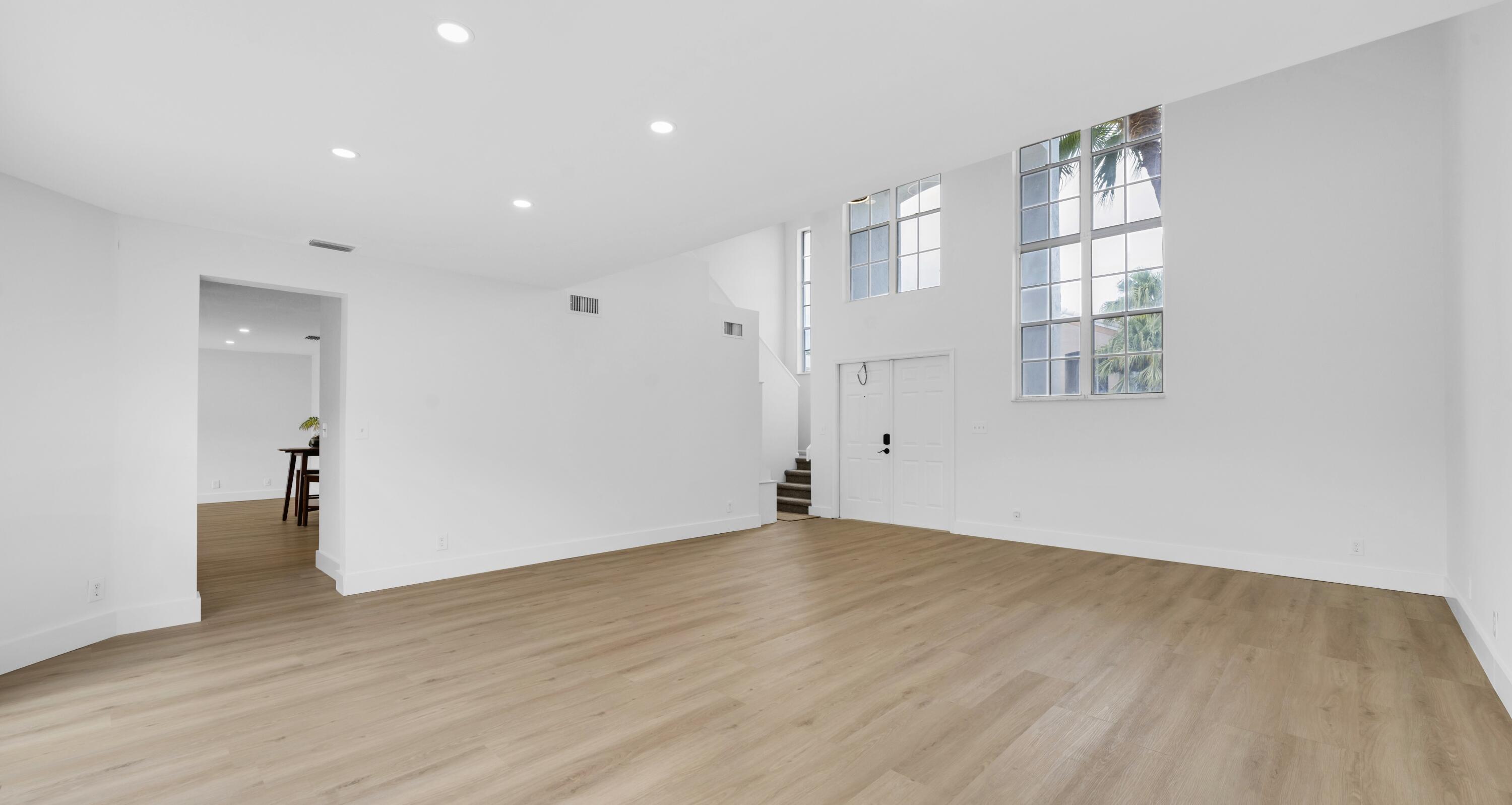 LANDINGS - Residential