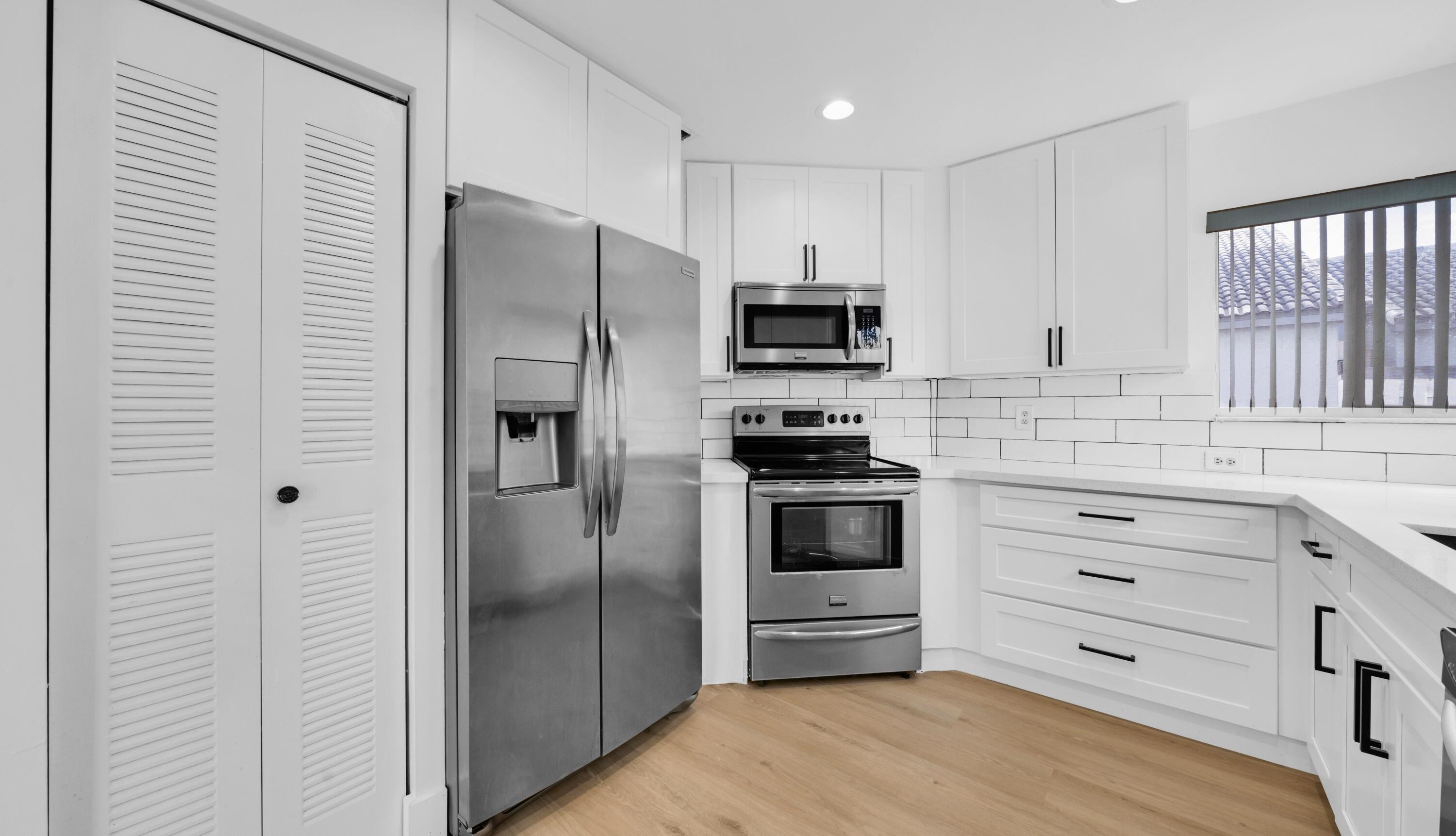 LANDINGS - Residential