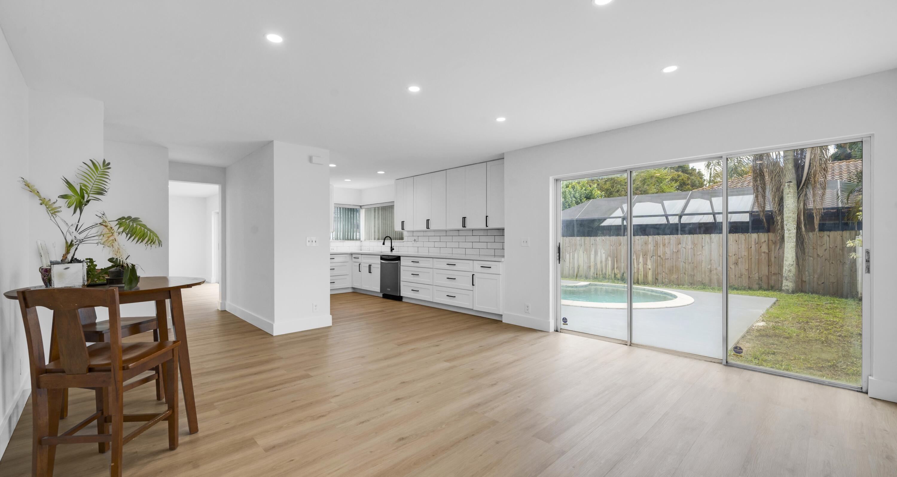 LANDINGS - Residential