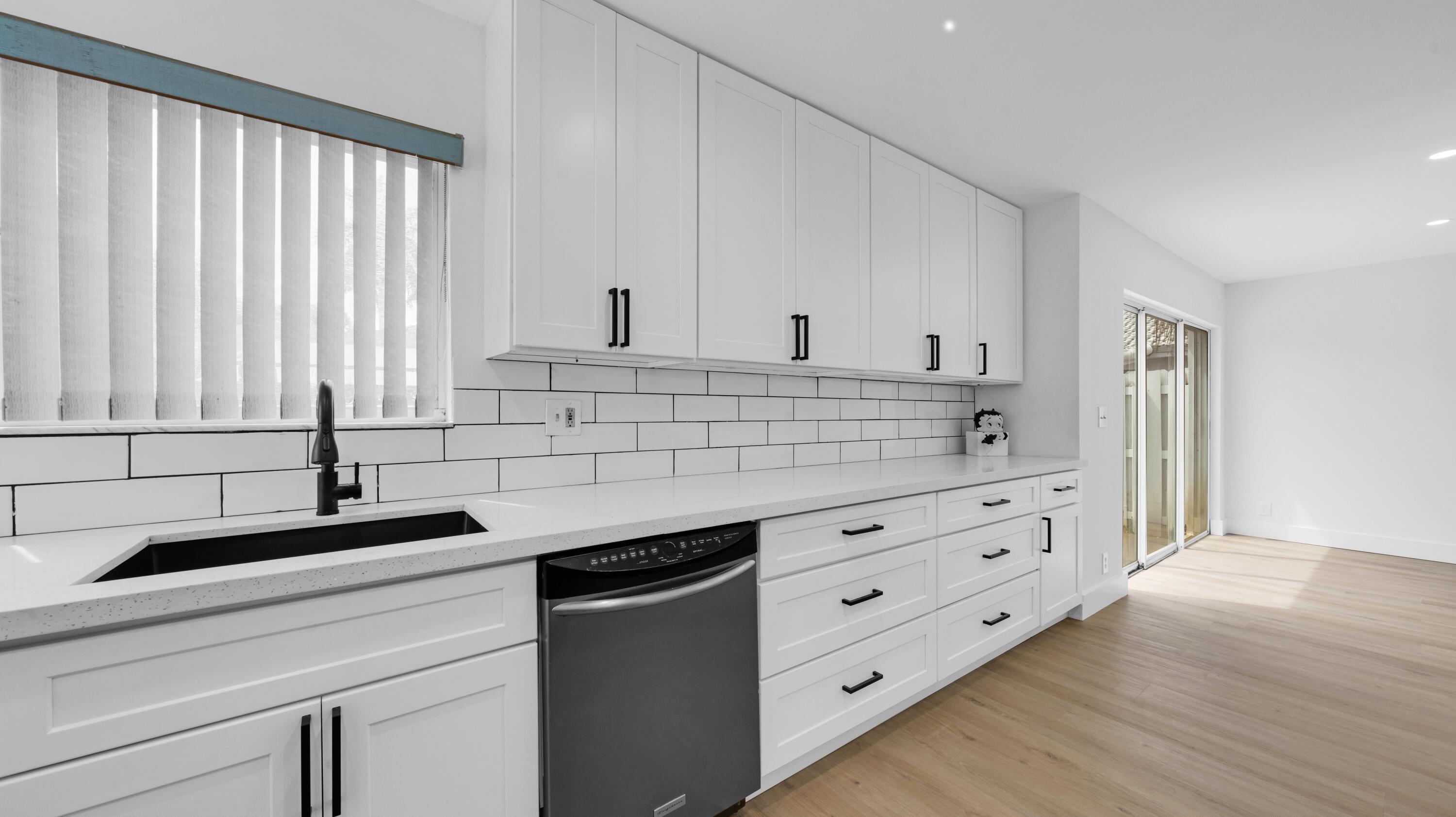 LANDINGS - Residential