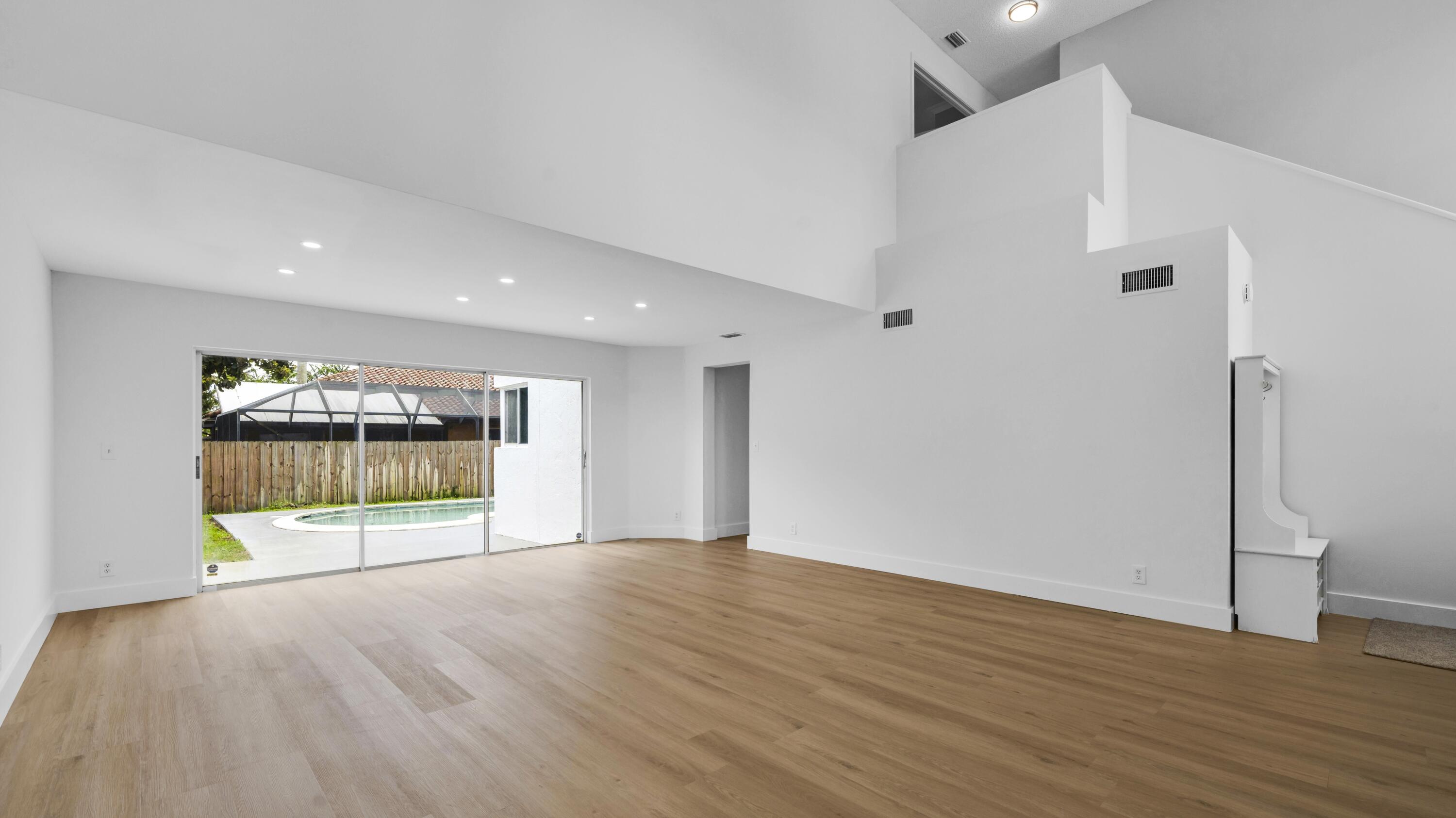 LANDINGS - Residential