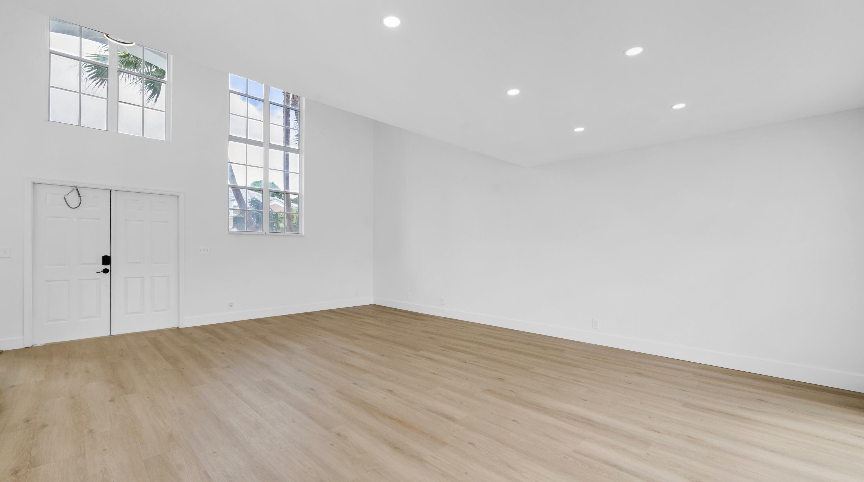 LANDINGS - Residential