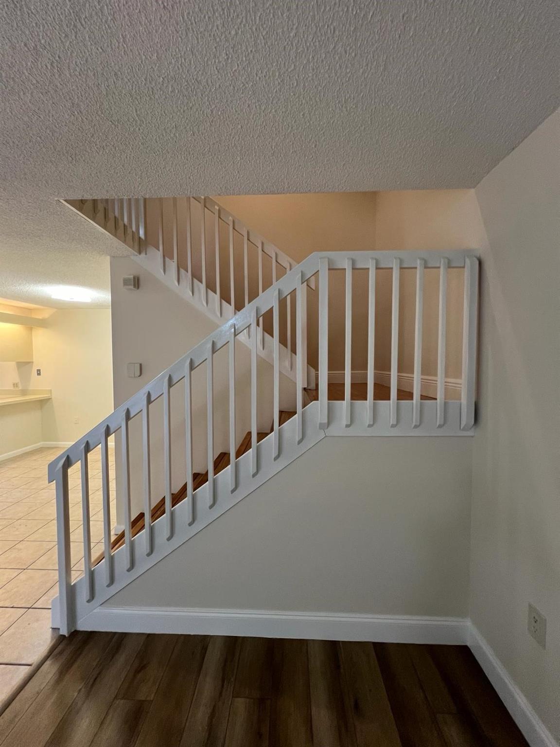 Waterside Luxury - Residential Lease