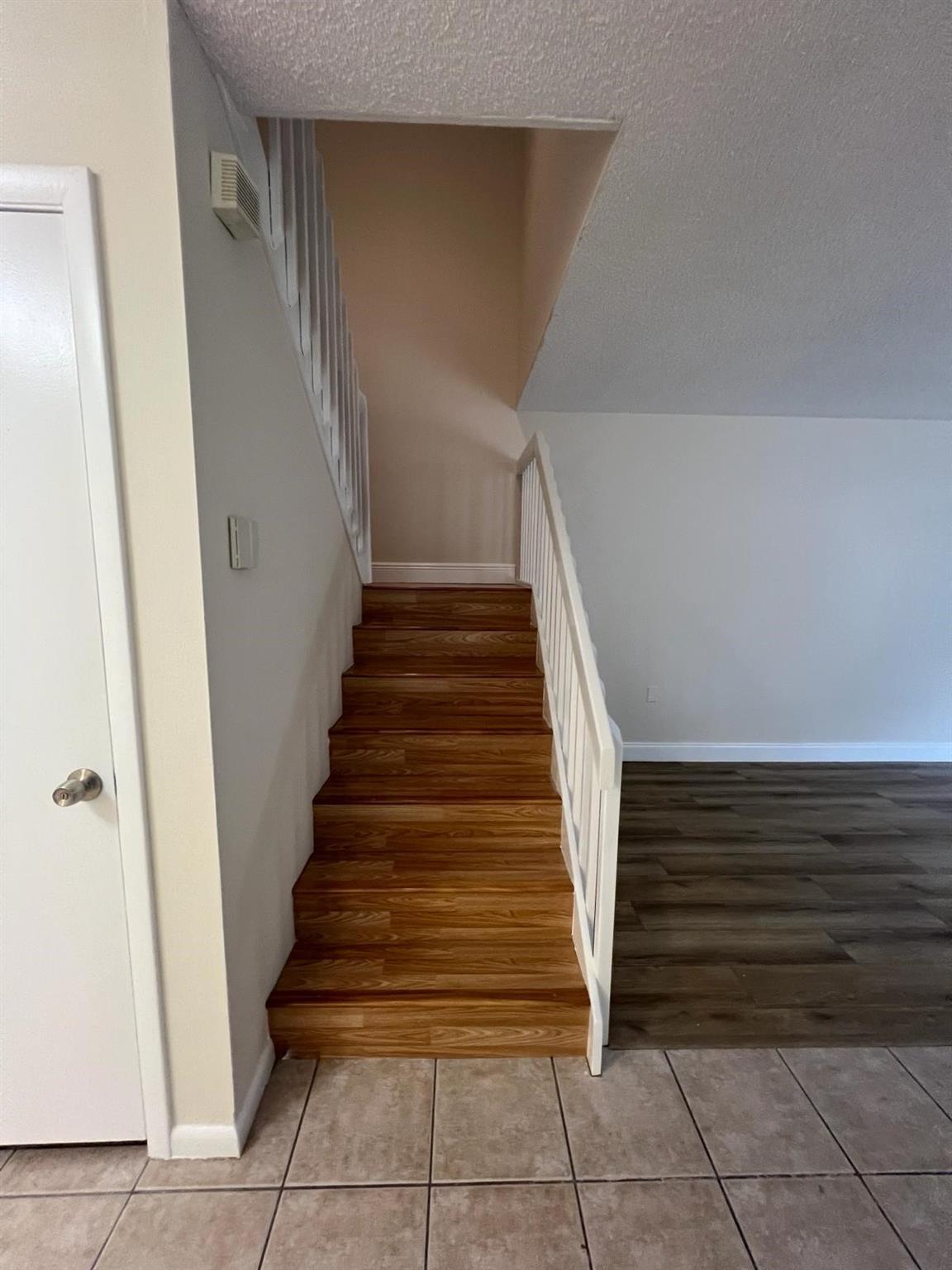 Waterside Luxury - Residential Lease