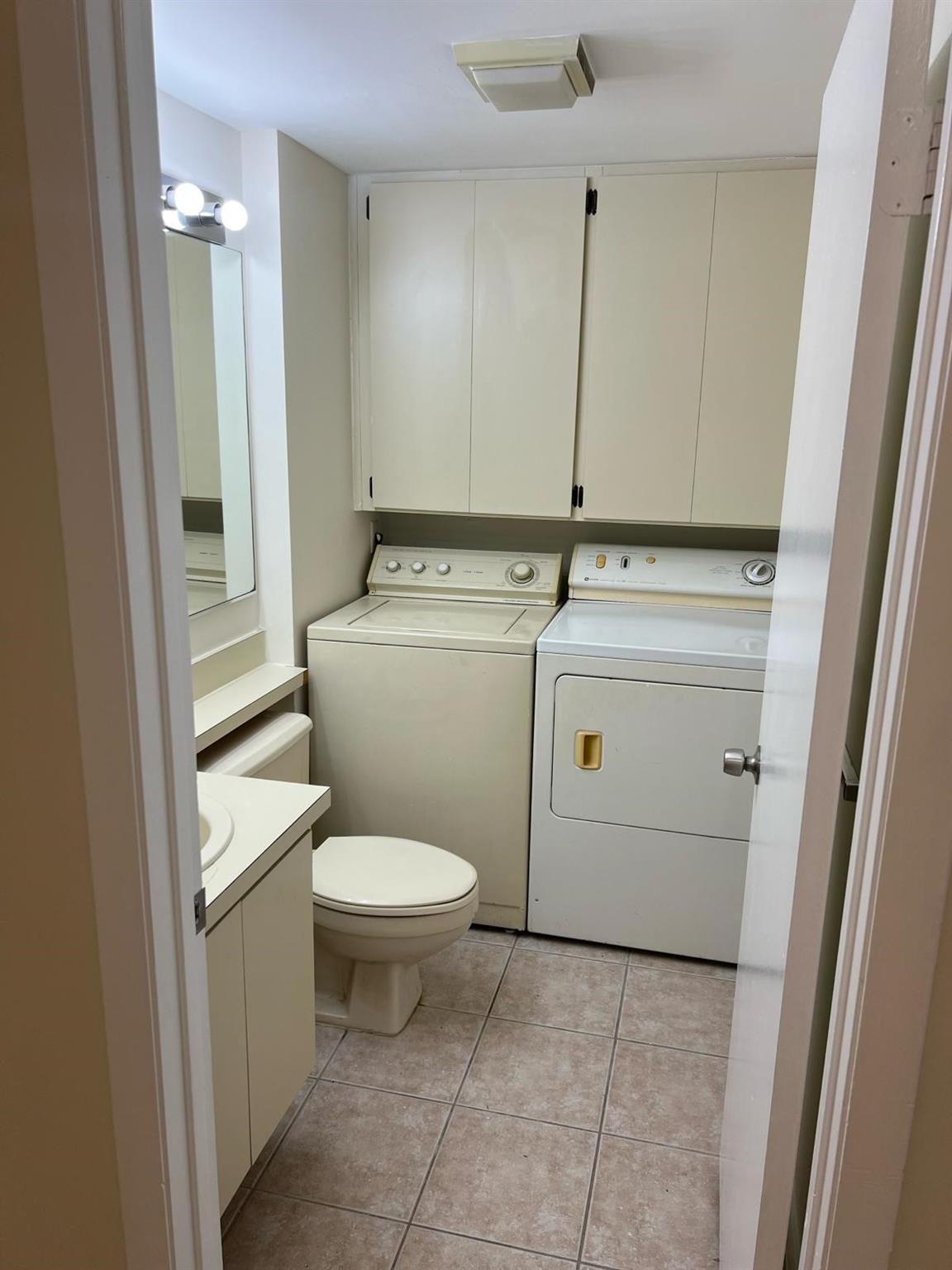 Waterside Luxury - Residential Lease