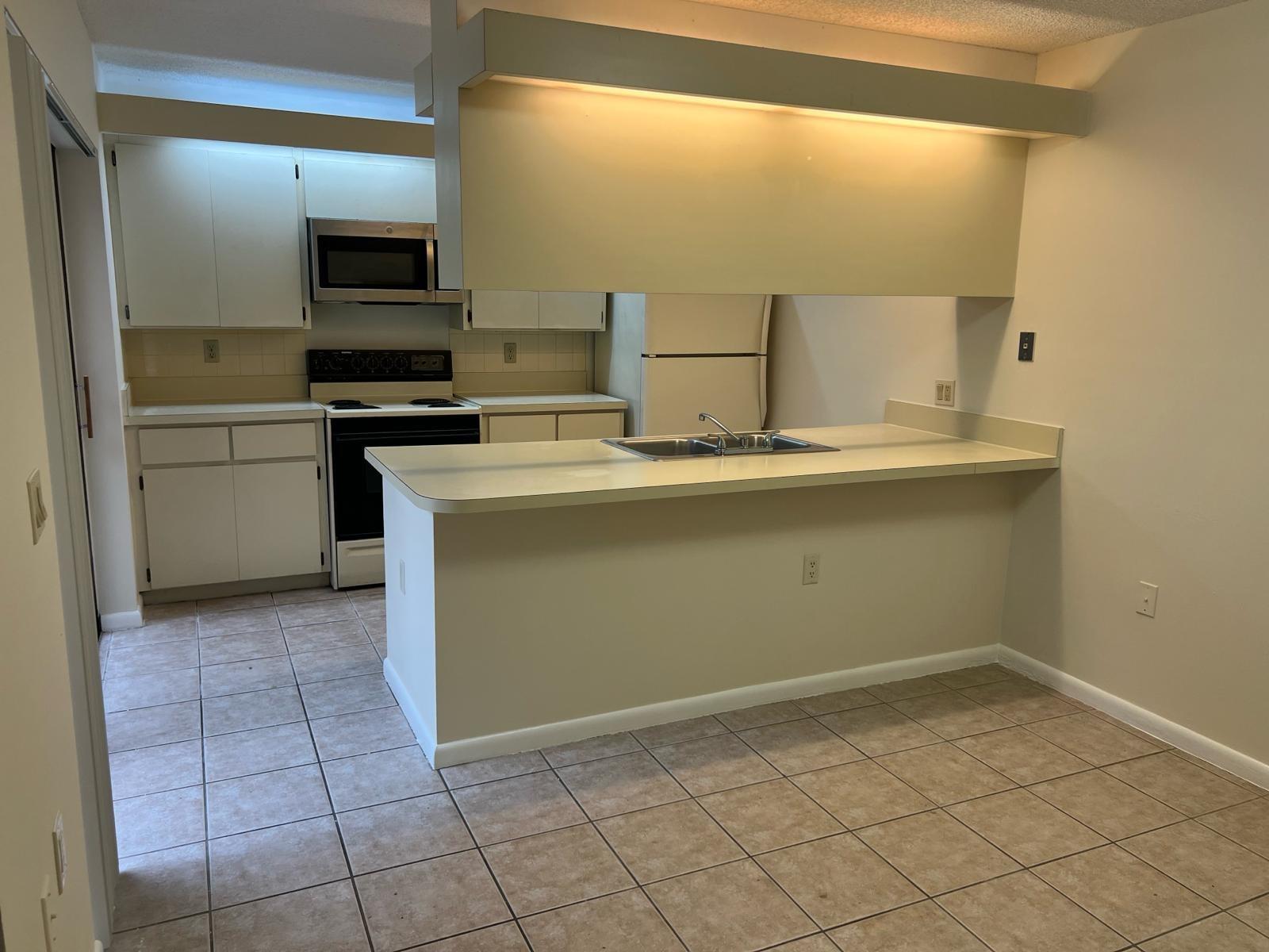 Waterside Luxury - Residential Lease