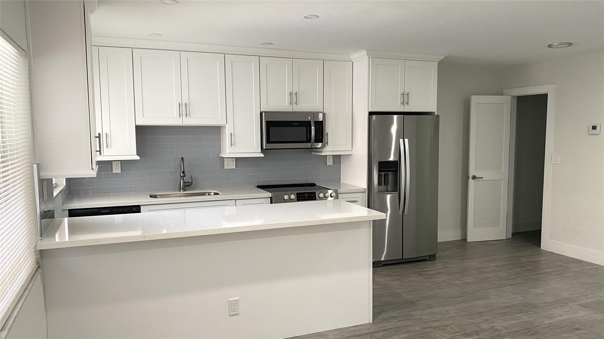 Vun Dutch - Residential Lease