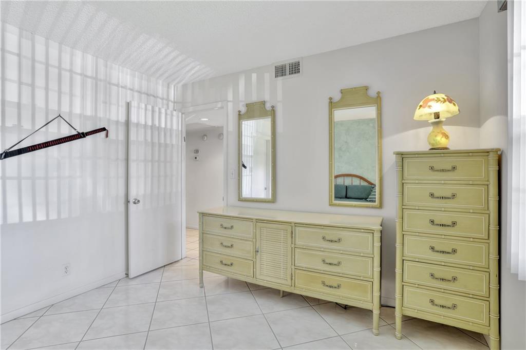Cayman - Residential