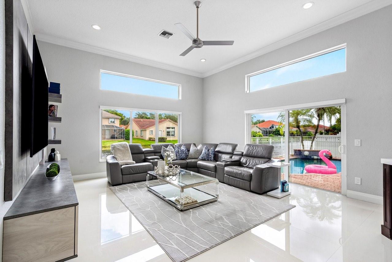Brookside North 154-39 B - Residential