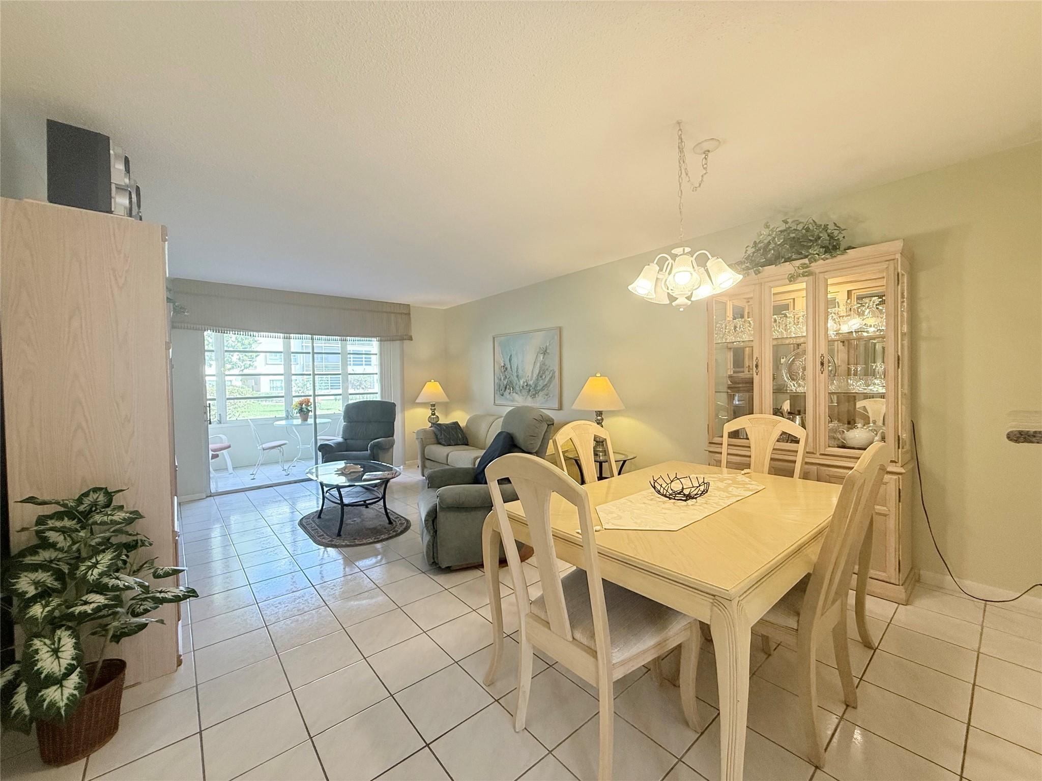 LAUDERHILL EAST - Residential