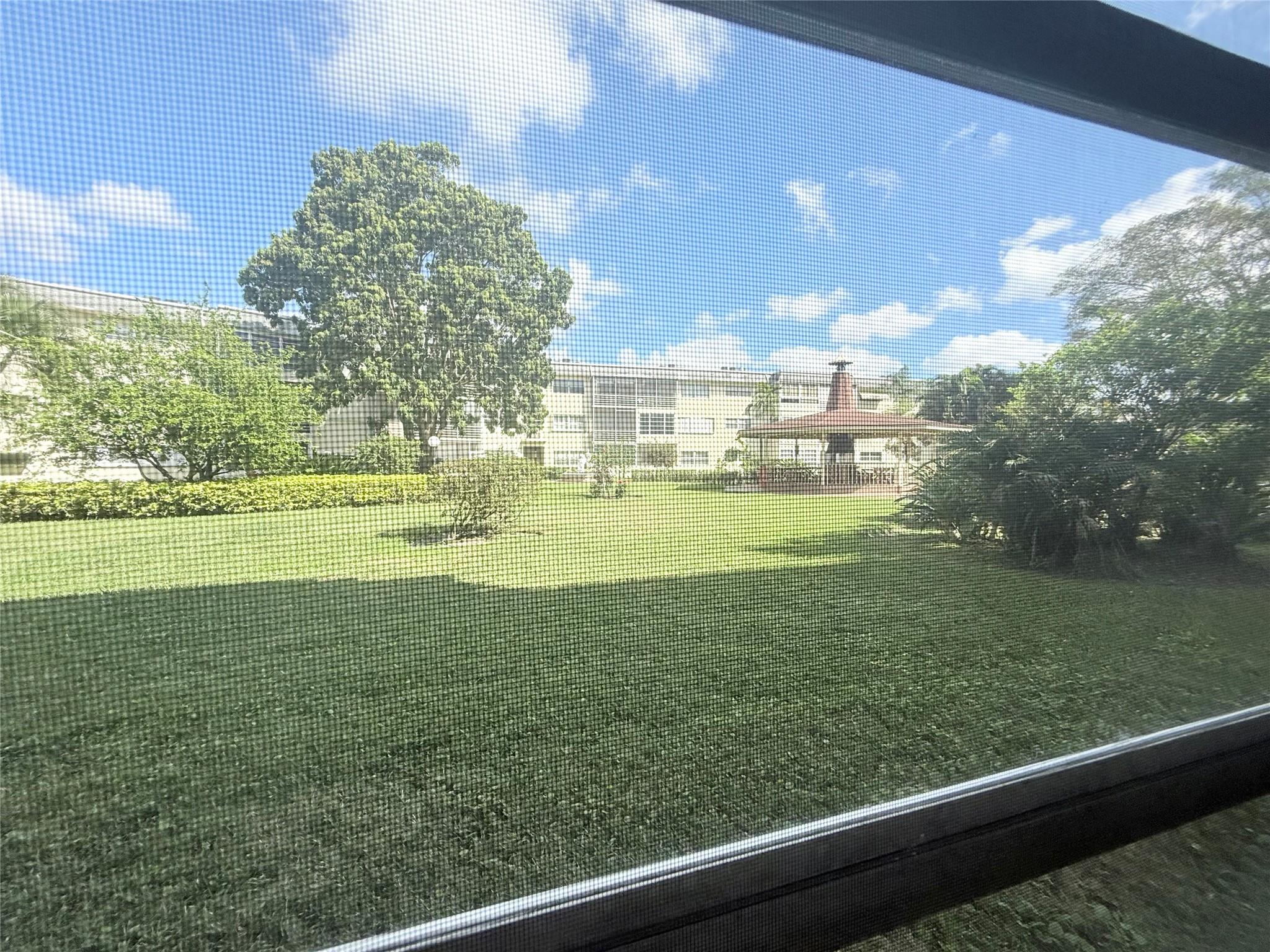 LAUDERHILL EAST - Residential