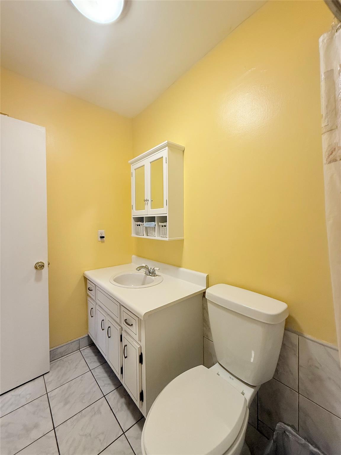 LAUDERHILL EAST - Residential