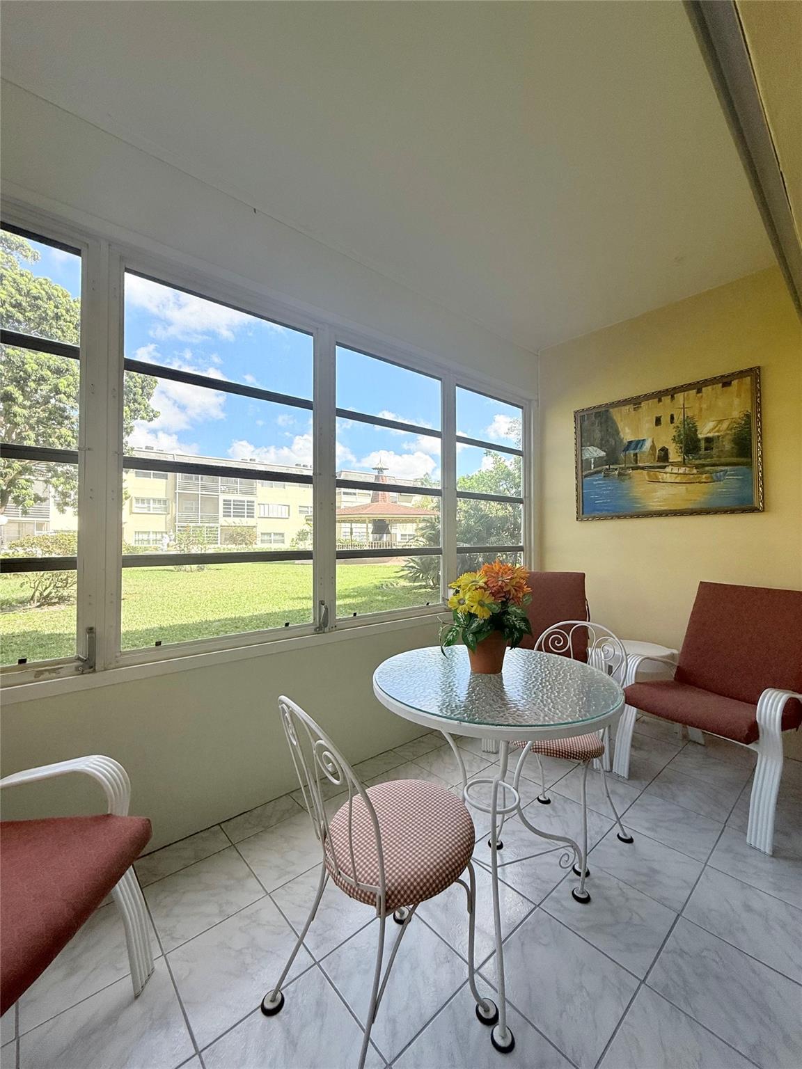 LAUDERHILL EAST - Residential