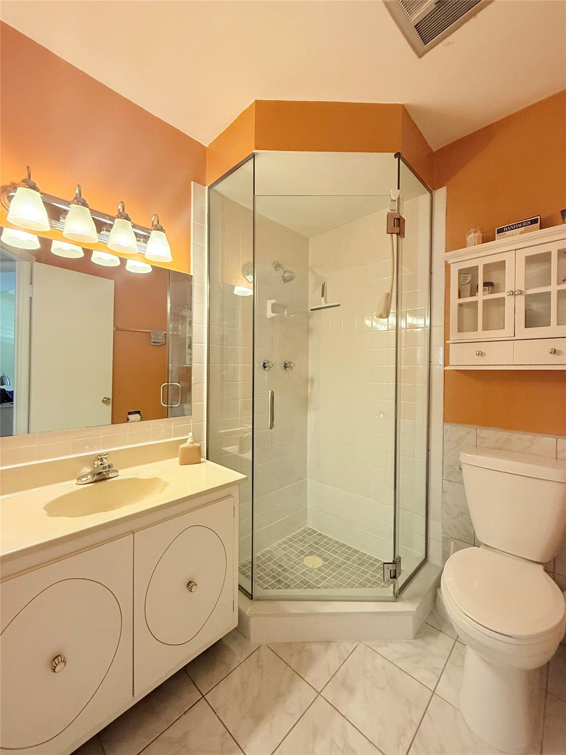 LAUDERHILL EAST - Residential