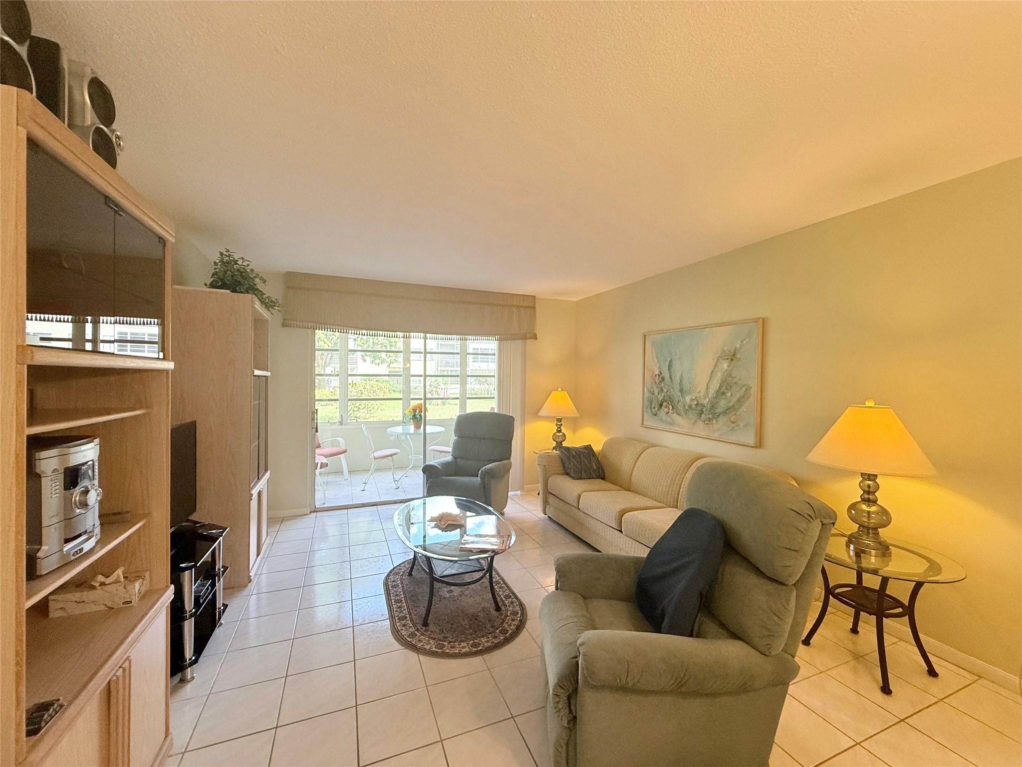 LAUDERHILL EAST - Residential