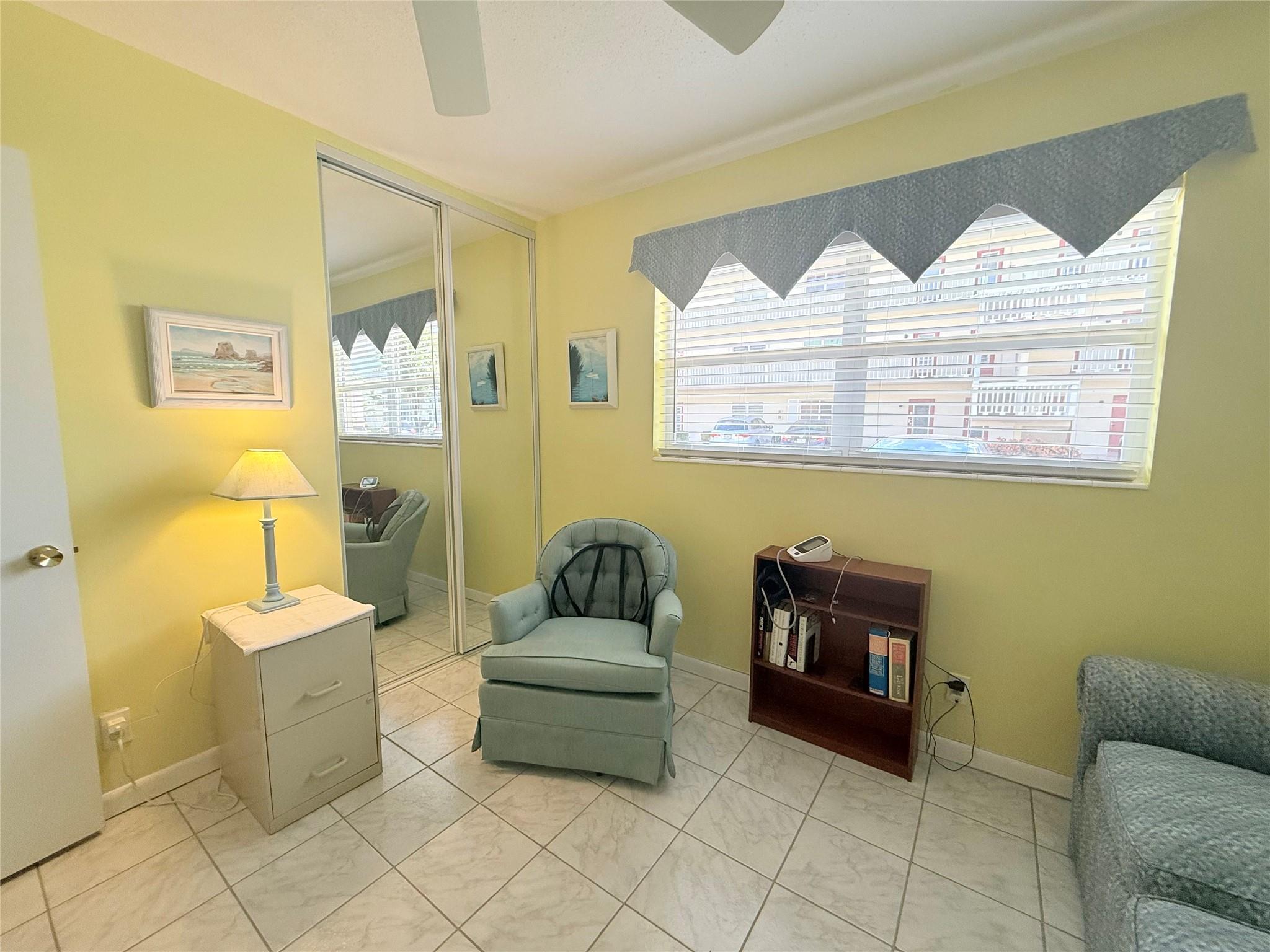 LAUDERHILL EAST - Residential