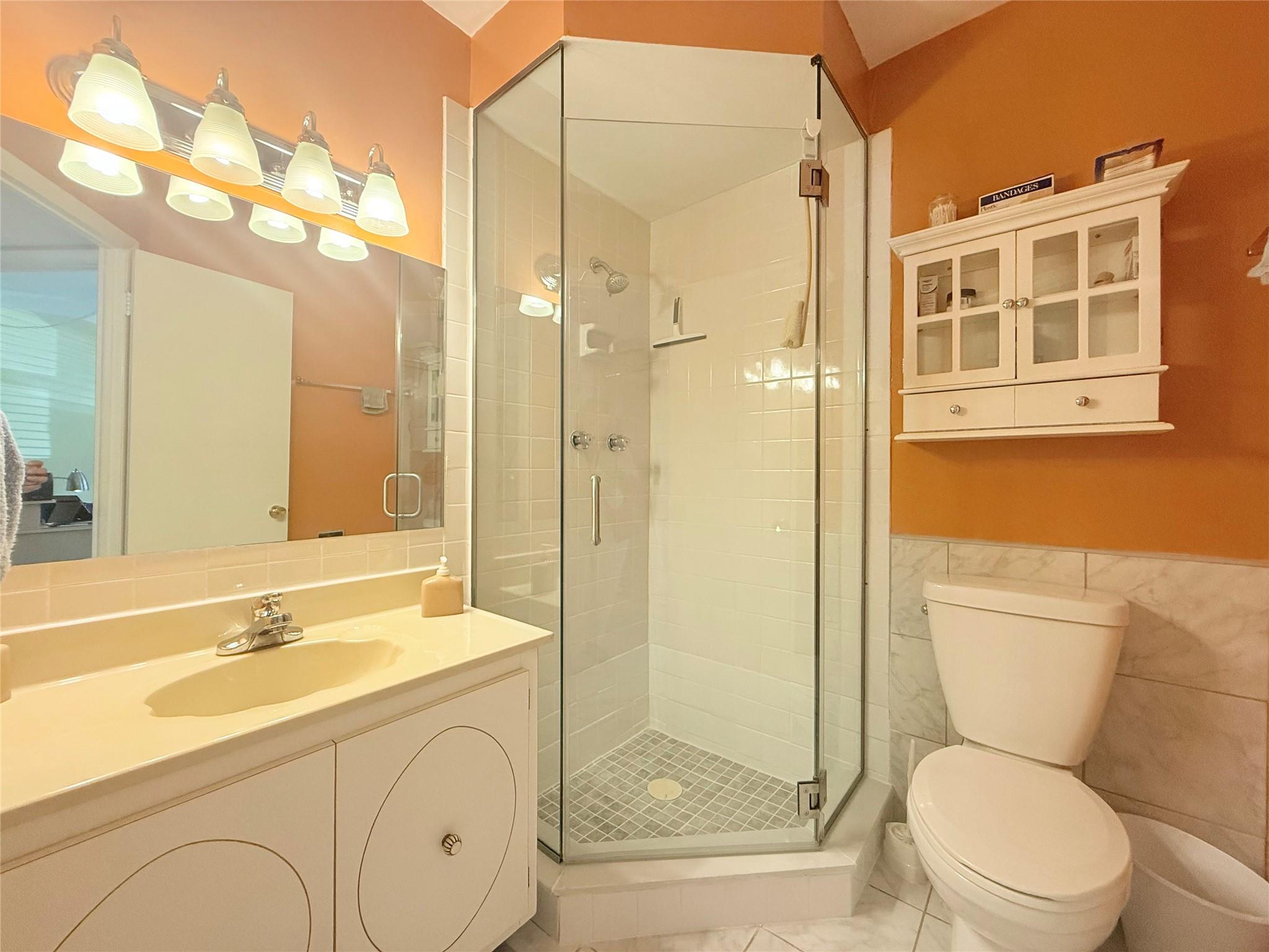 LAUDERHILL EAST - Residential