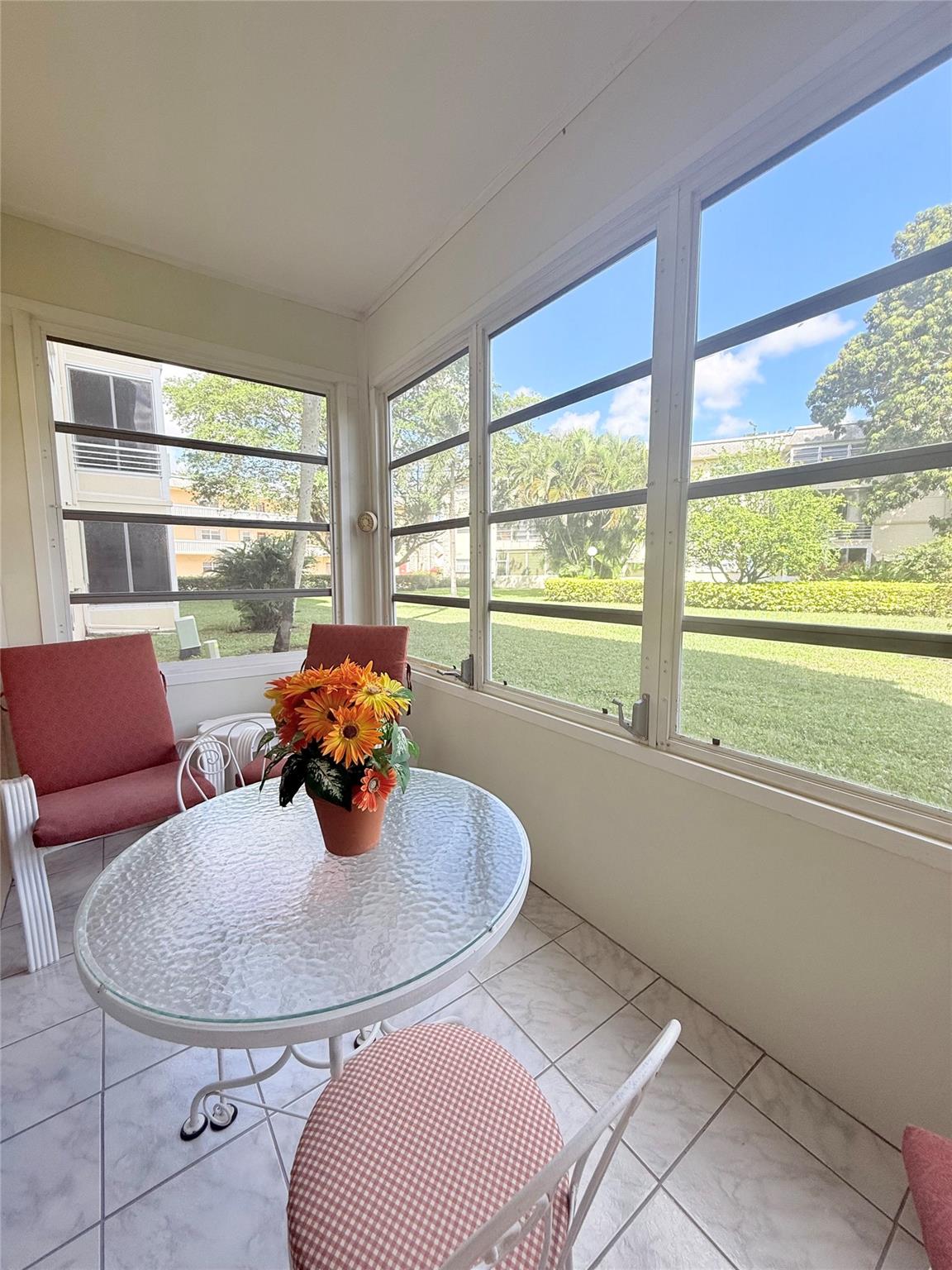 LAUDERHILL EAST - Residential
