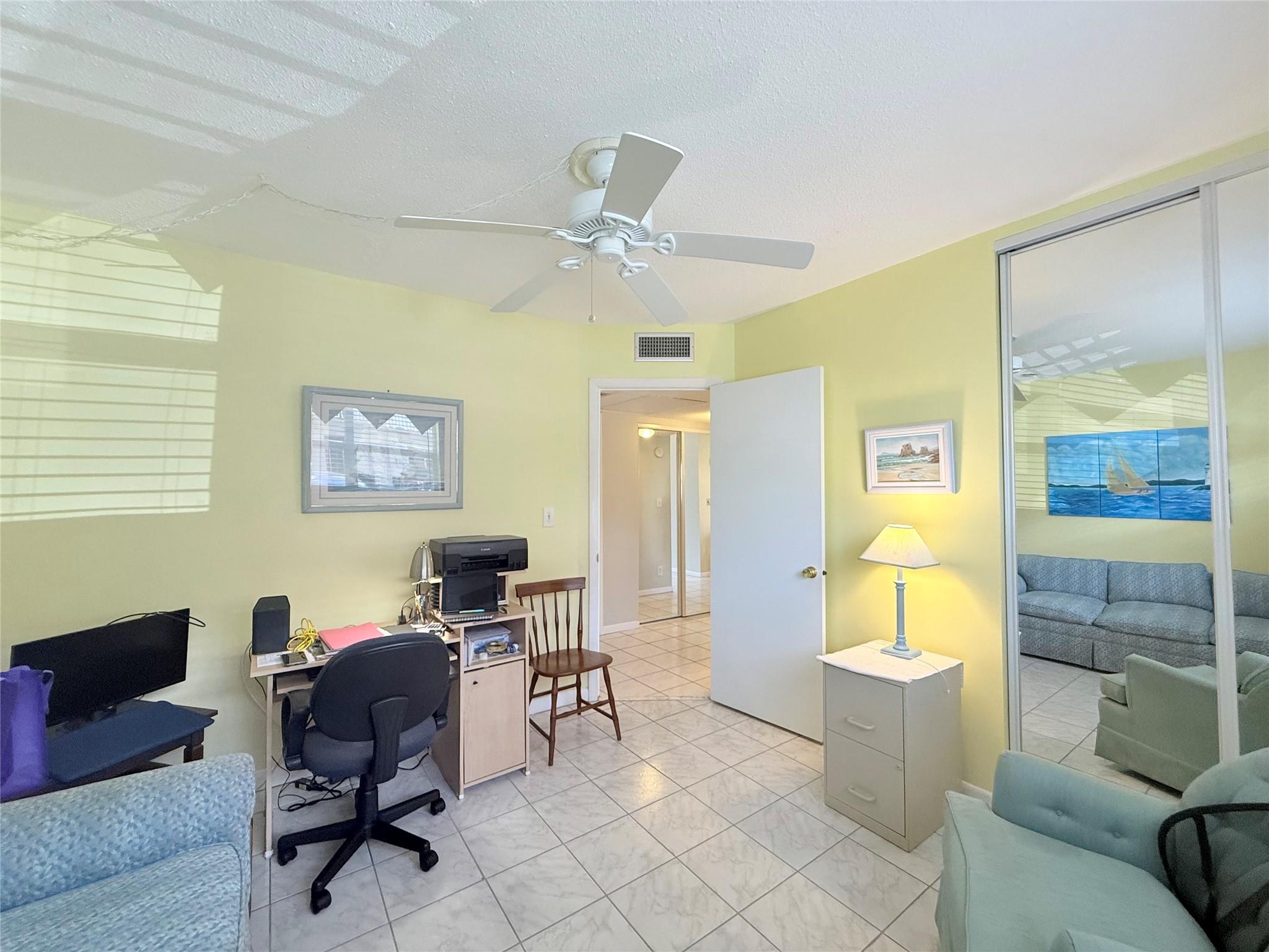 LAUDERHILL EAST - Residential