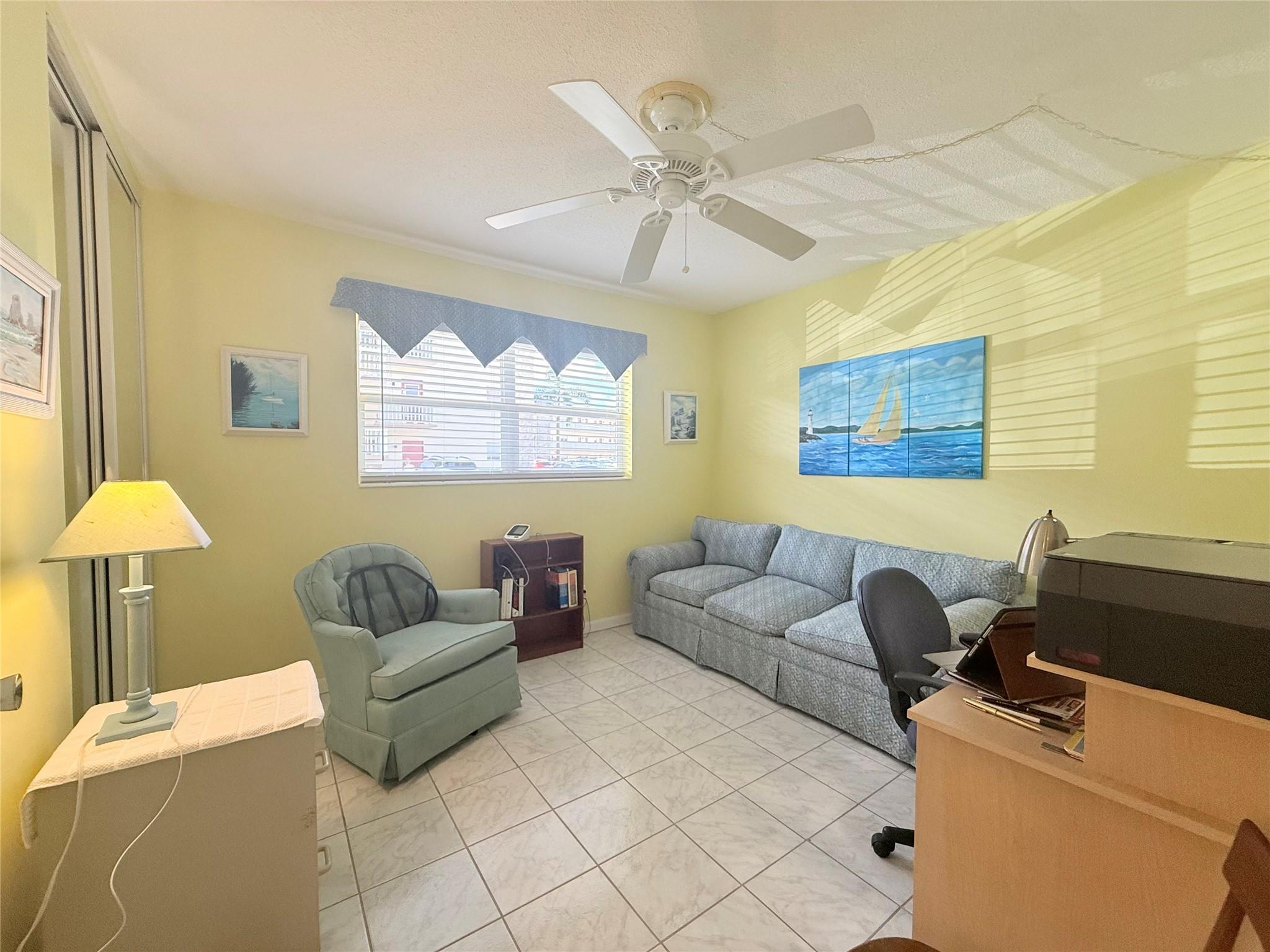 LAUDERHILL EAST - Residential
