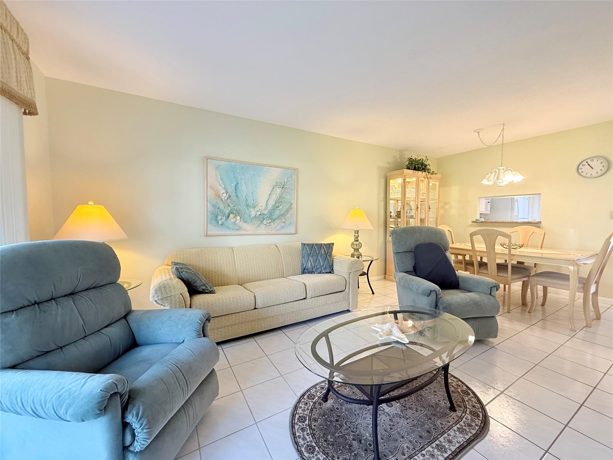 LAUDERHILL EAST - Residential