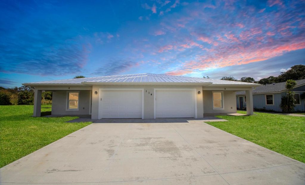 Photo of 114 Ormond Court, Sebastian, FL 32958 (MLS # R11113002)