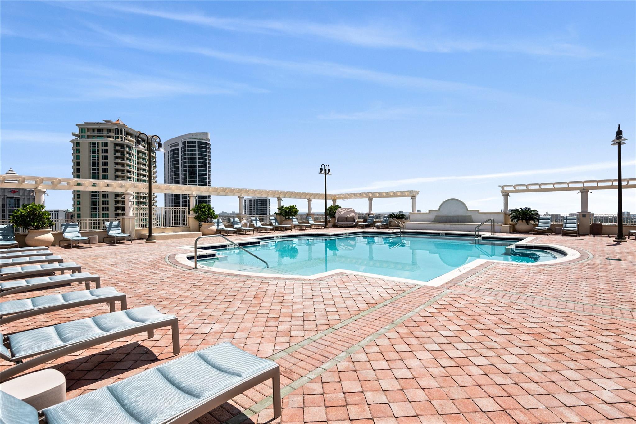 NuRiver Landing - Residential