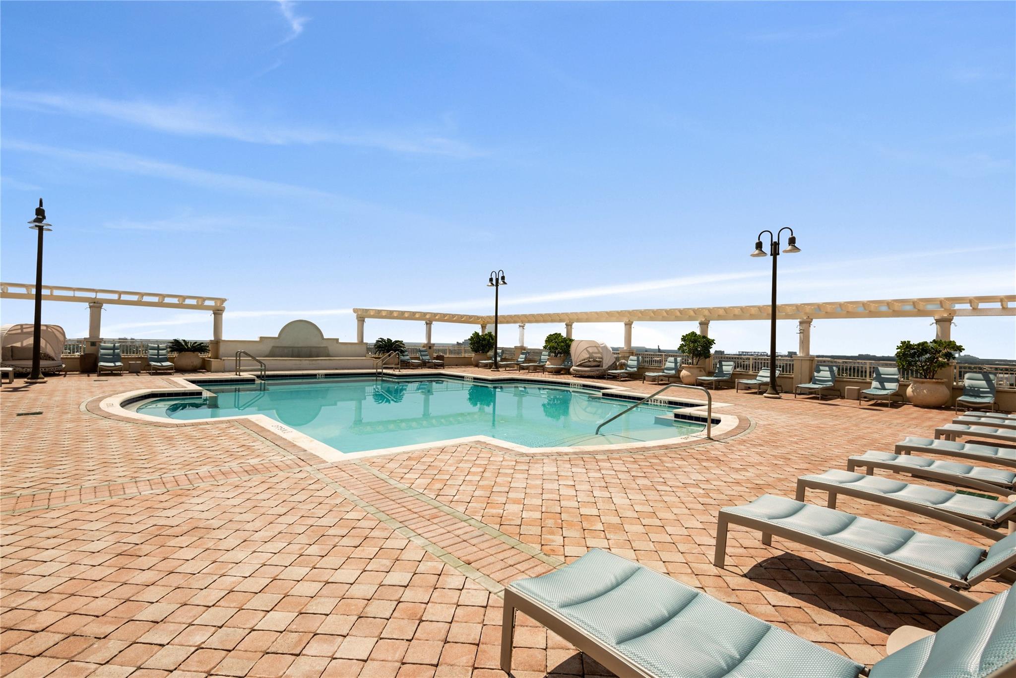 NuRiver Landing - Residential