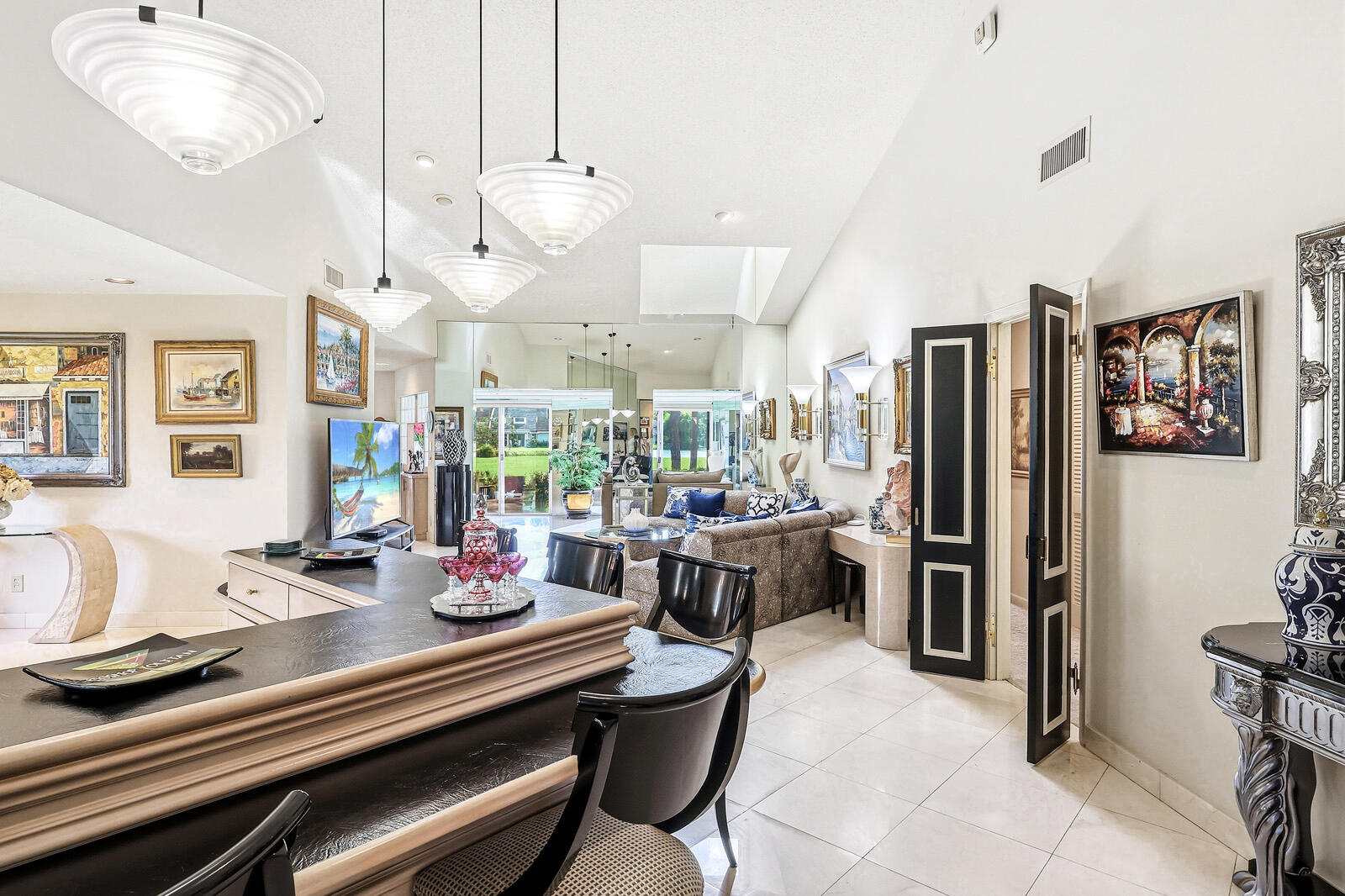 6974 Fountains Circle