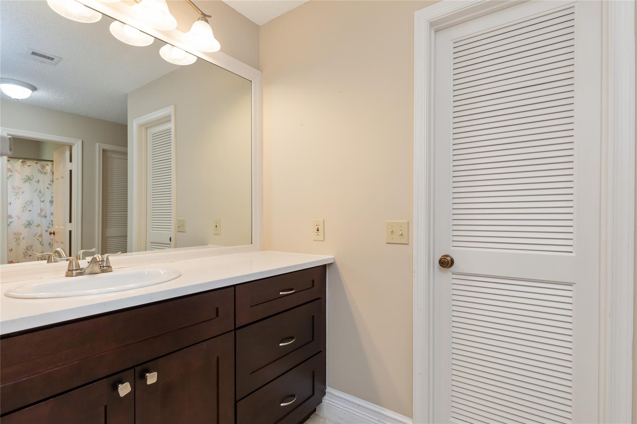 P T V PLAT - Residential Lease