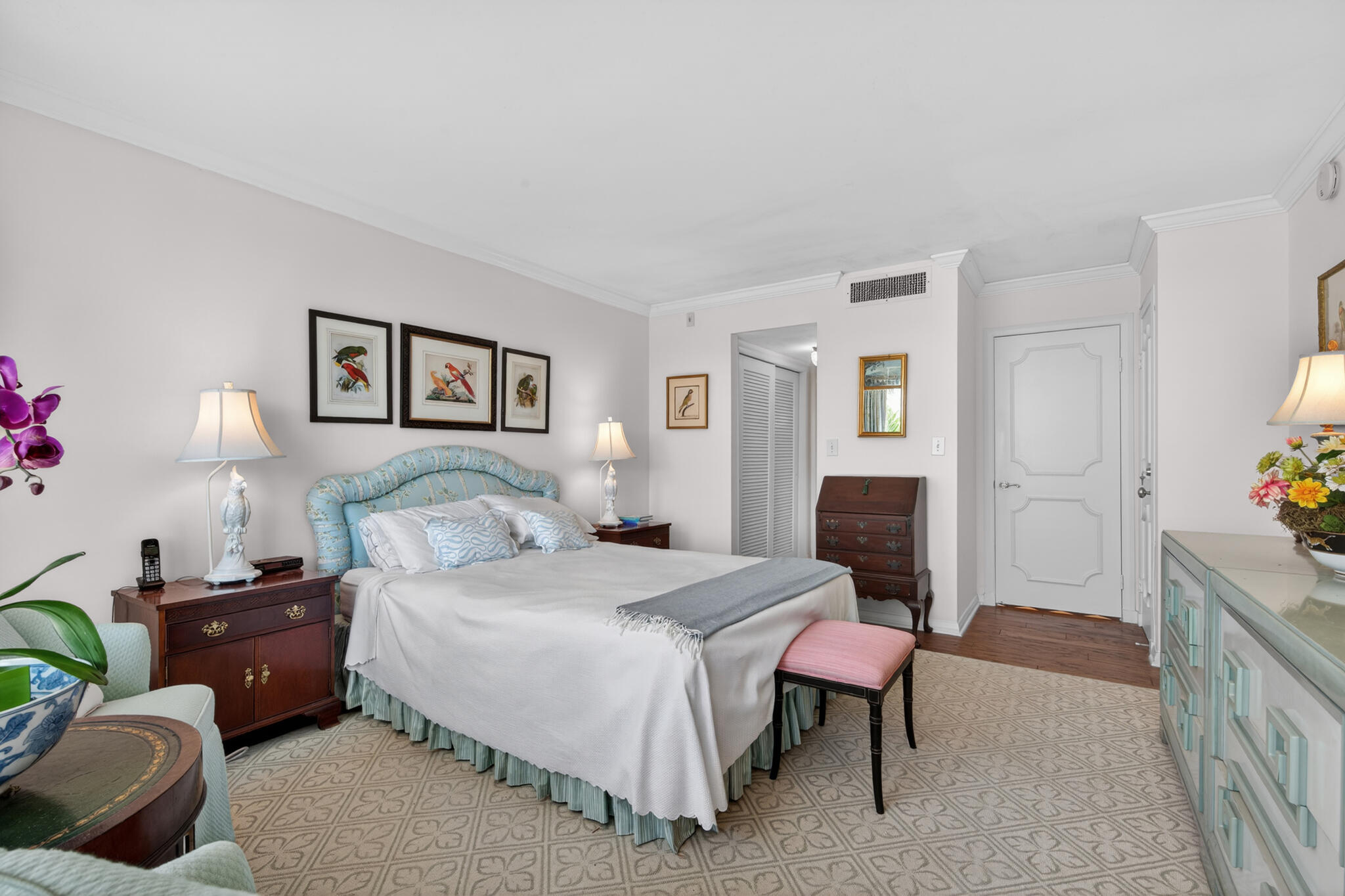 MELBORNE HOUSE CONDO - Residential