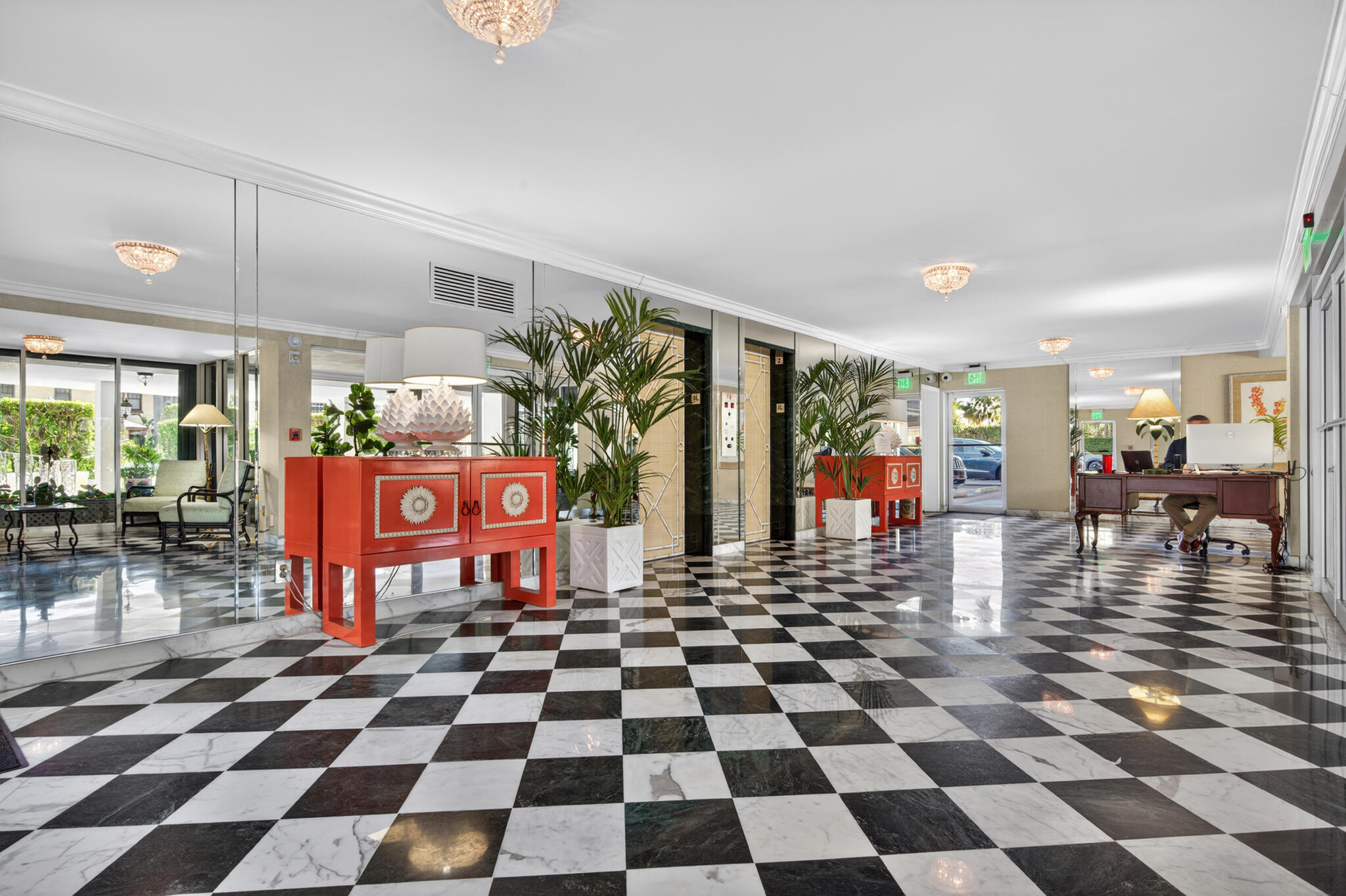 227 Australian Avenue 2c