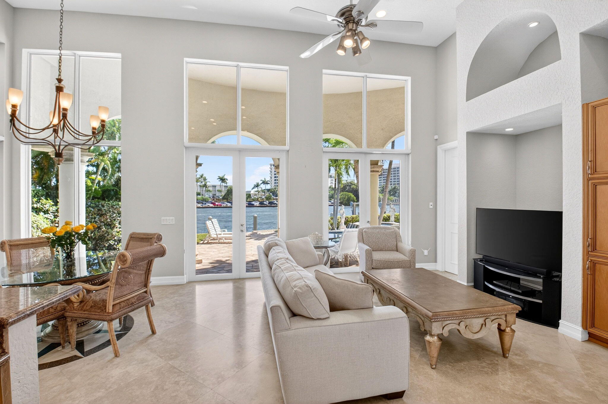 TROPIC ISLE - Residential