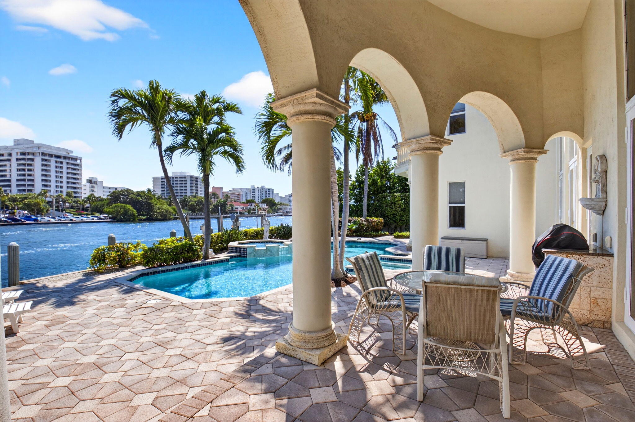 TROPIC ISLE - Residential