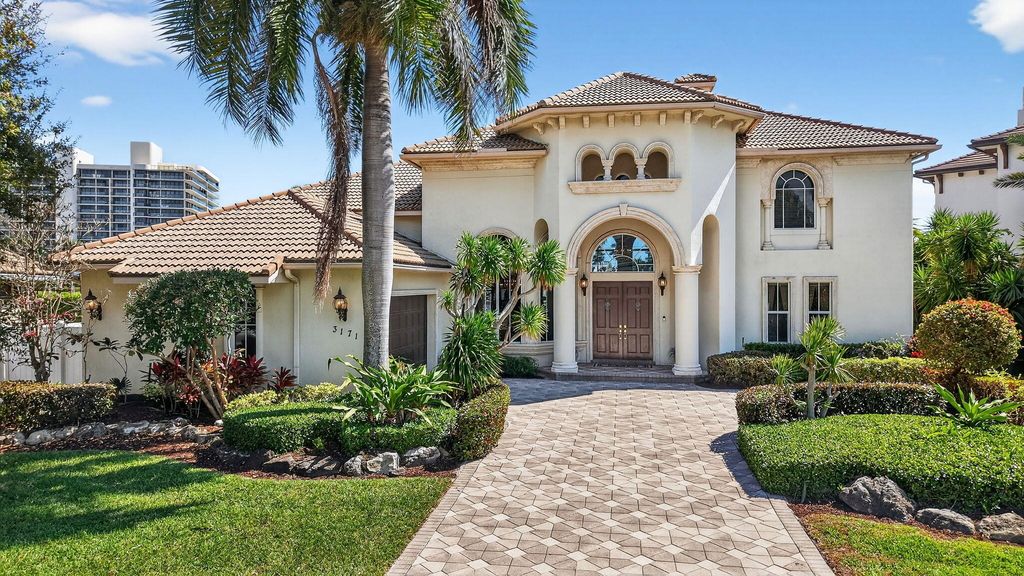 Photo of 3171 Jasmine Drive, Delray Beach, FL 33483 (MLS # R11166000)
