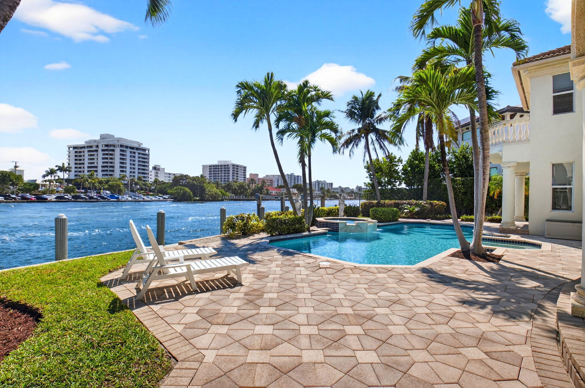 TROPIC ISLE - Residential