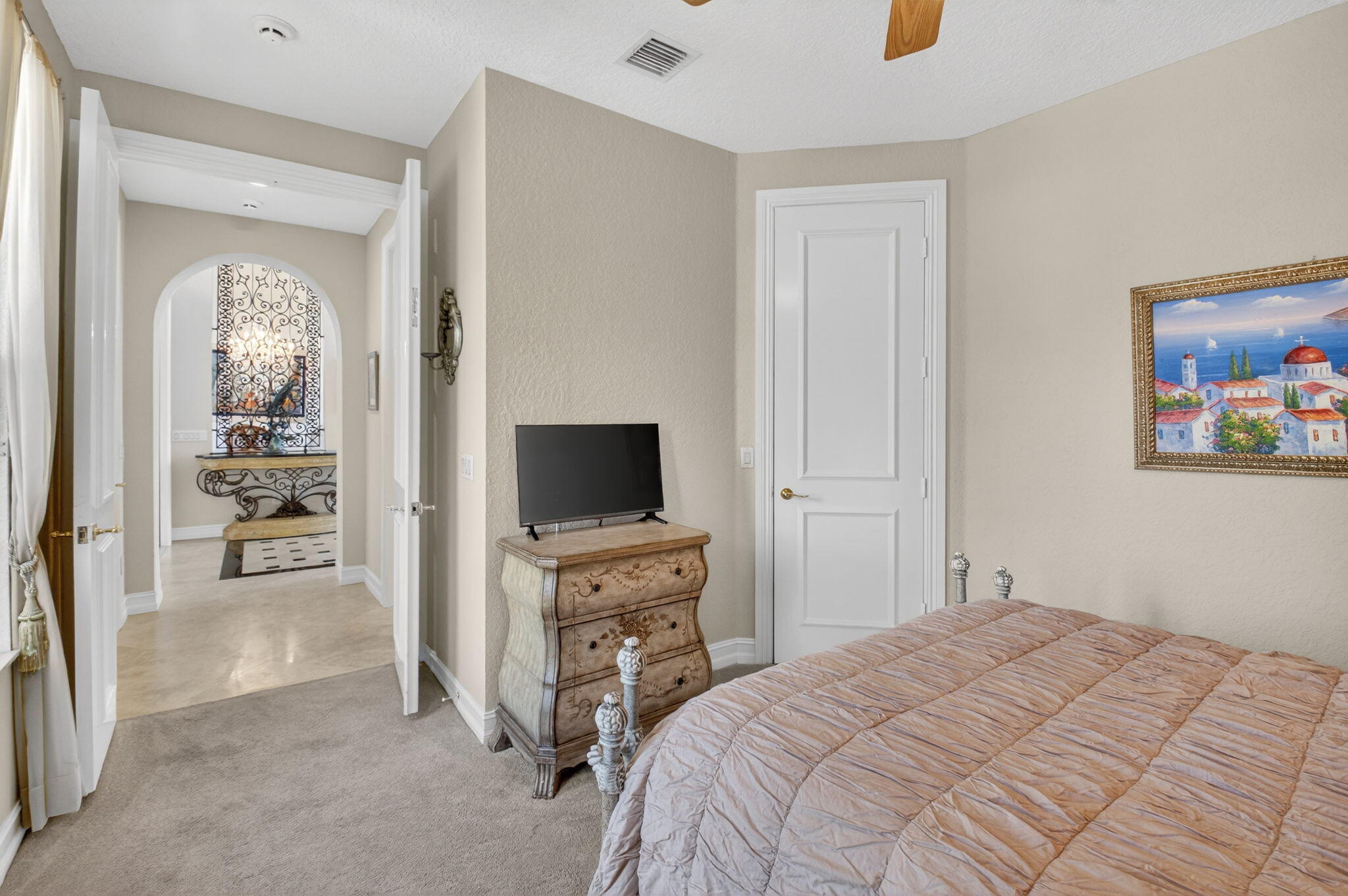 TROPIC ISLE - Residential